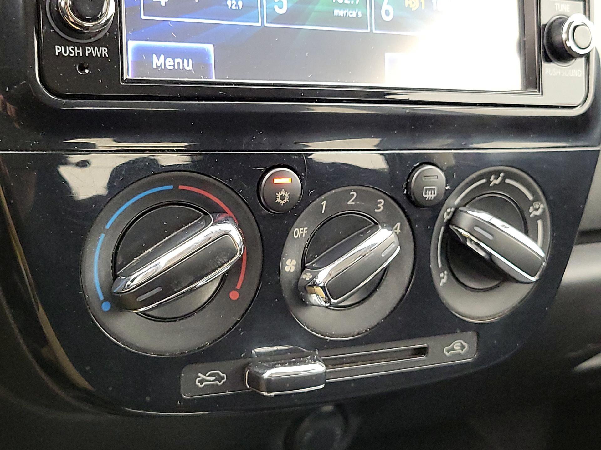 Thumbnail: 2018 Mitsubishi Mirage G4 - 16