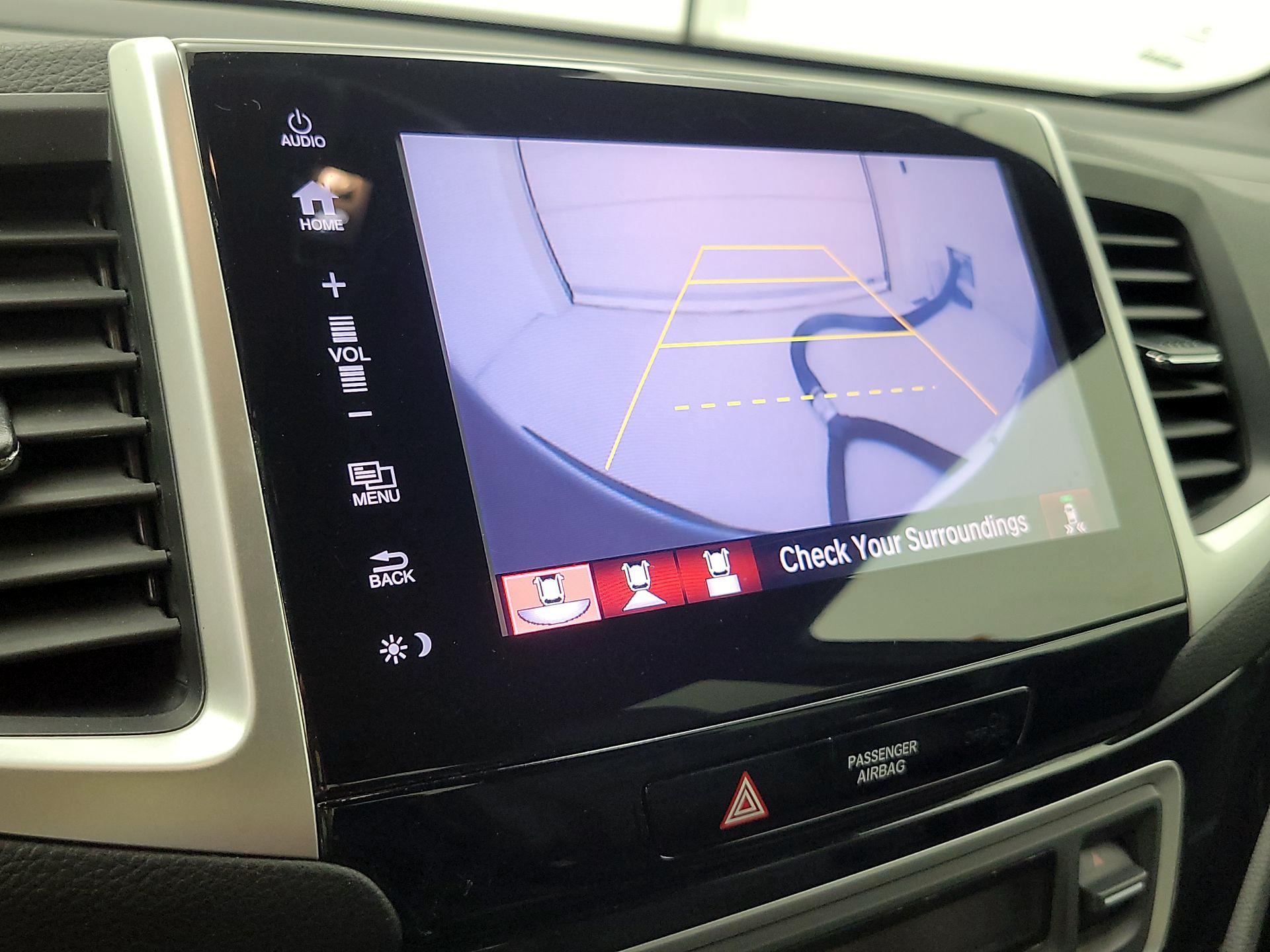 Thumbnail: 2017 Honda Ridgeline - 15