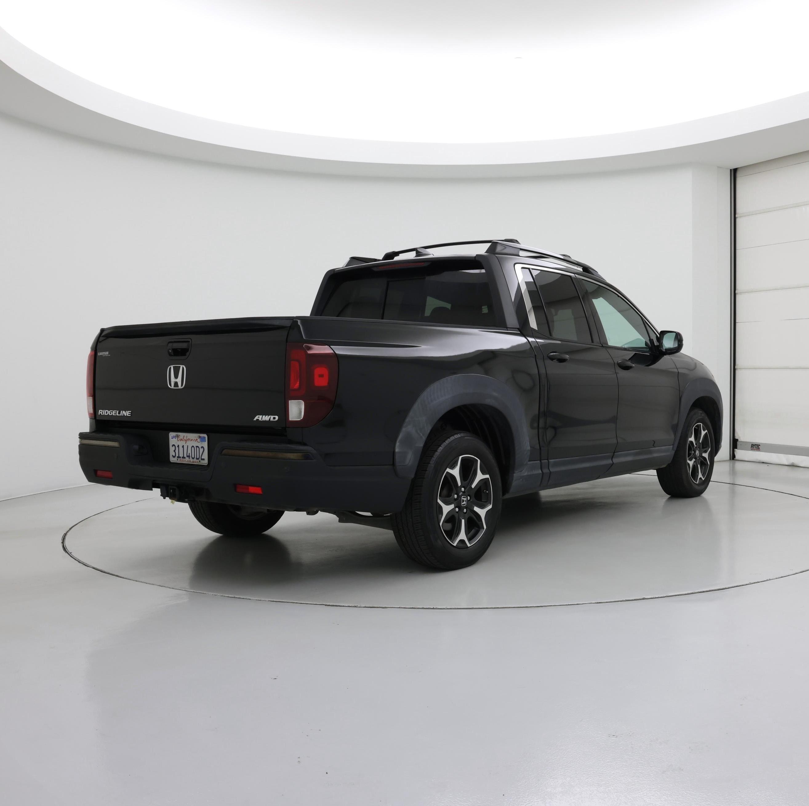 Thumbnail: 2017 Honda Ridgeline - 8