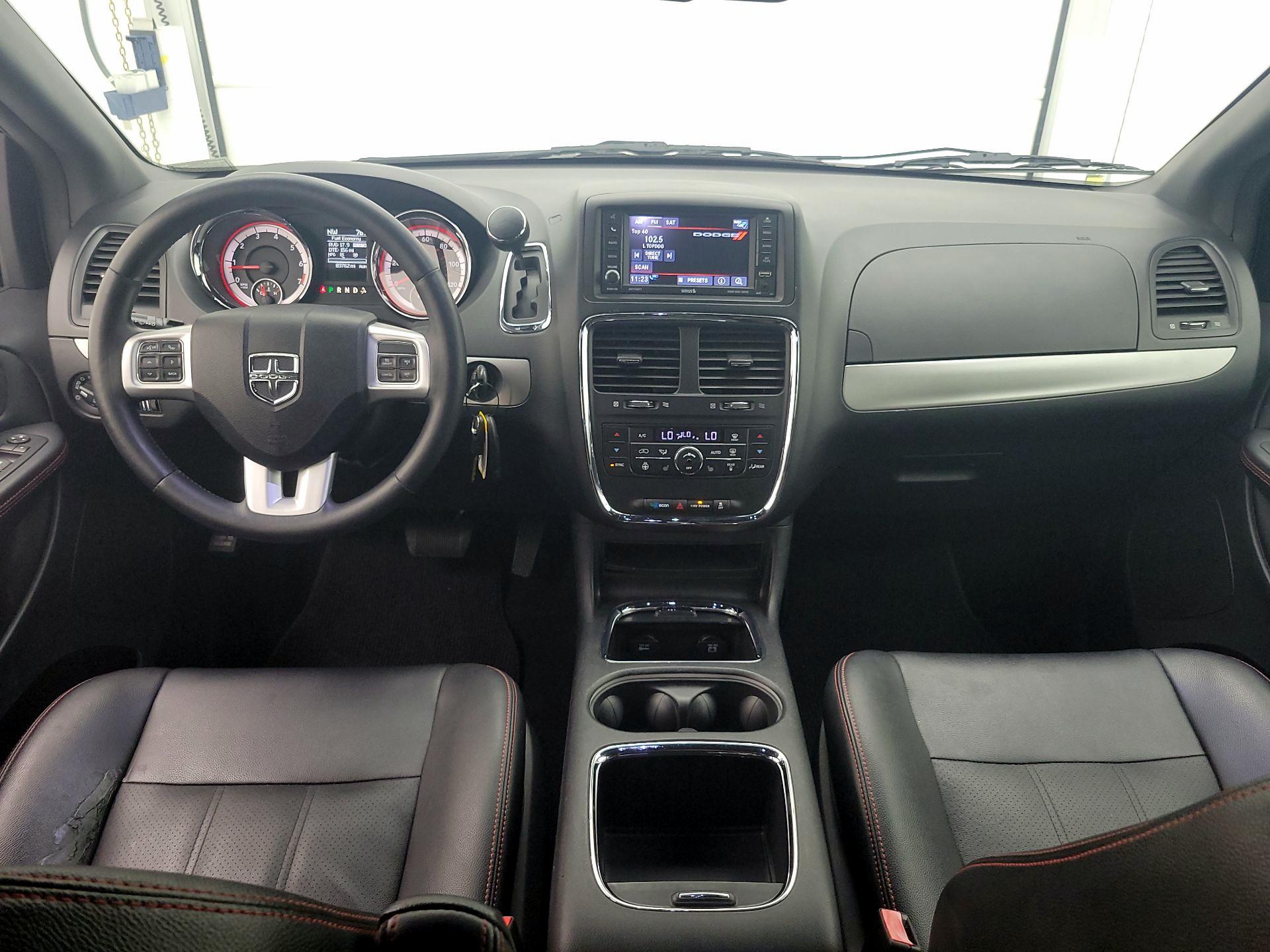 Thumbnail: 2017 Dodge Grand Caravan - 9