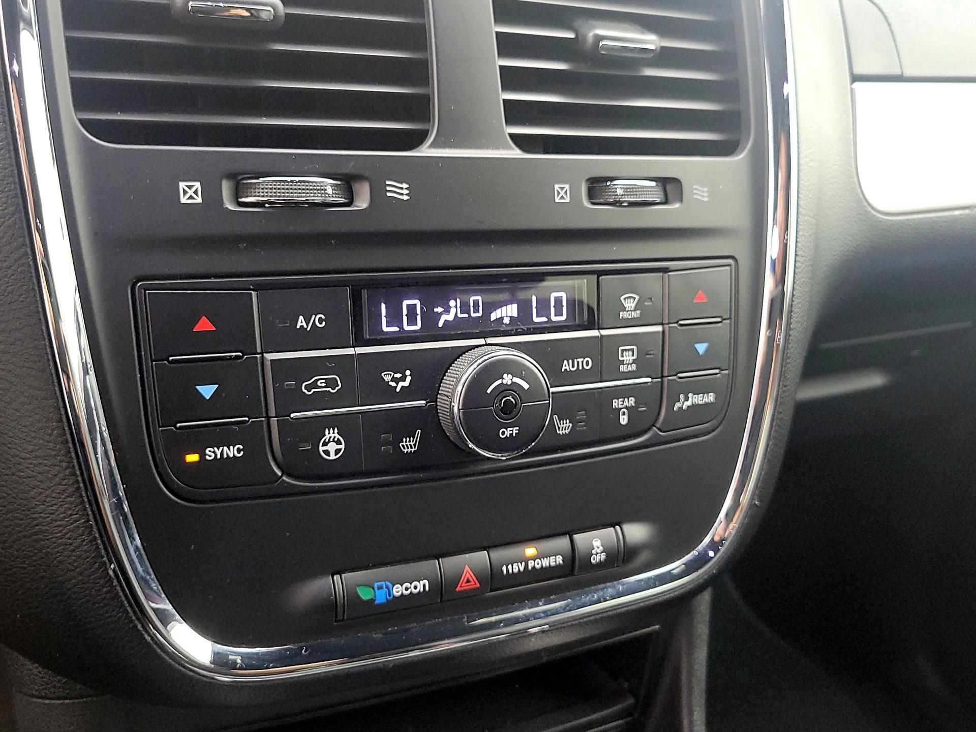 Thumbnail: 2017 Dodge Grand Caravan - 16