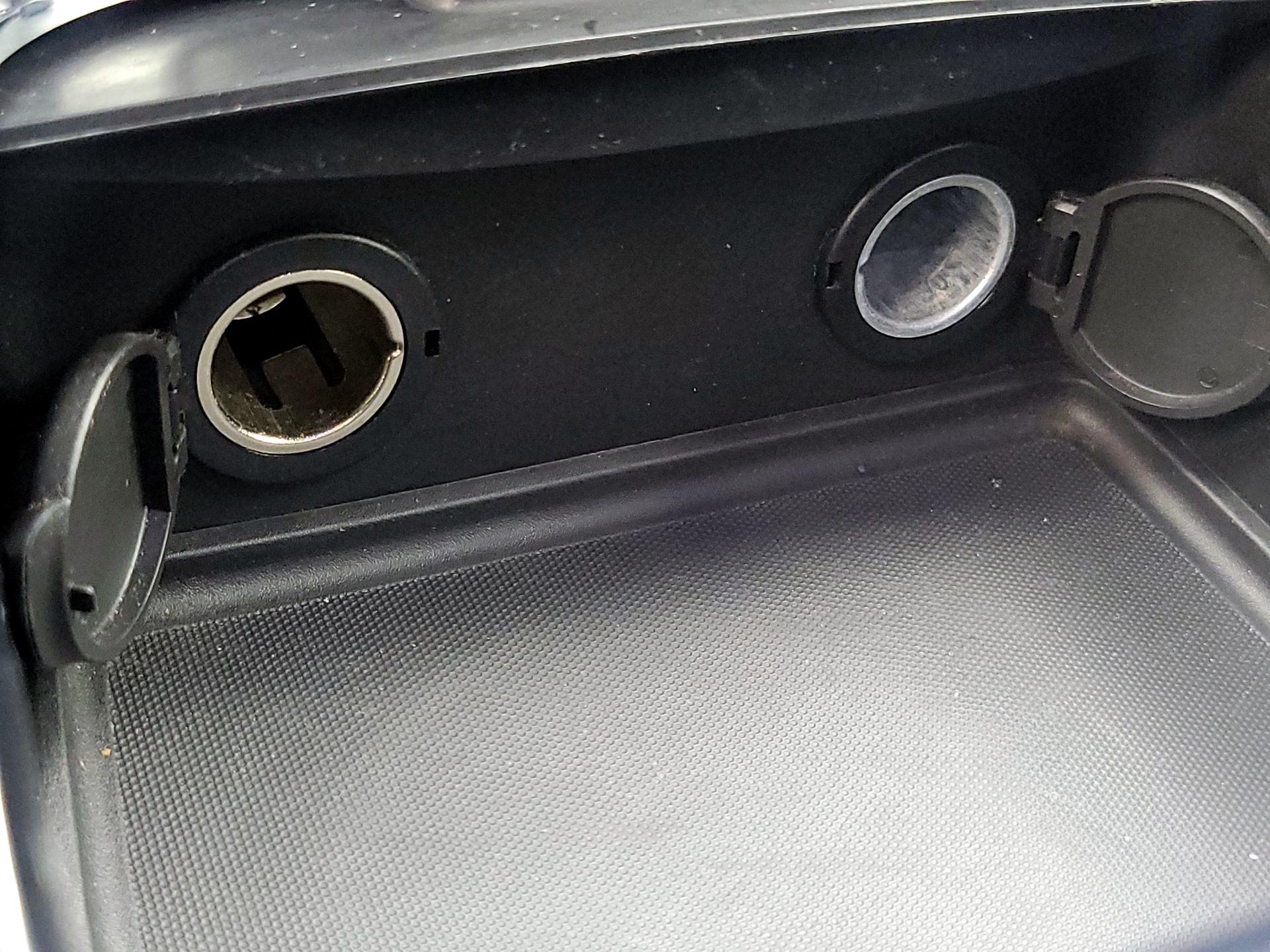 Thumbnail: 2017 Dodge Grand Caravan - 18