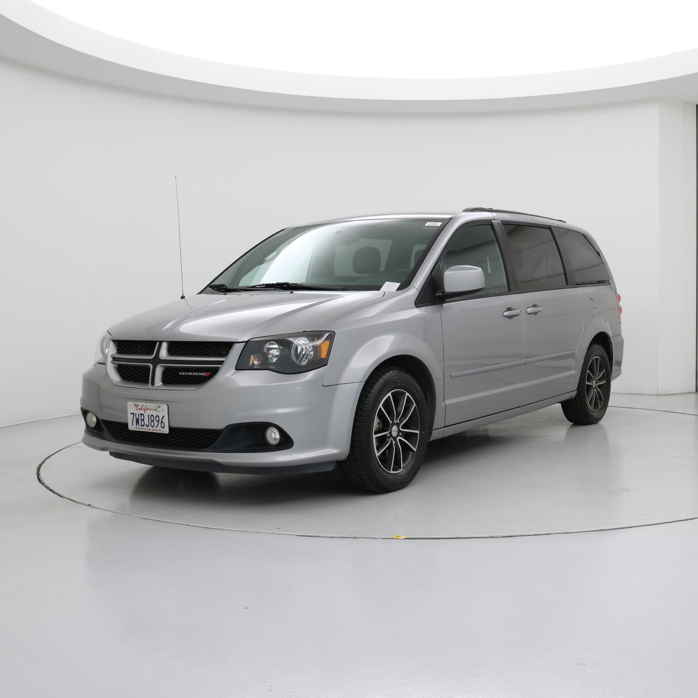 Thumbnail: 2017 Dodge Grand Caravan - 4
