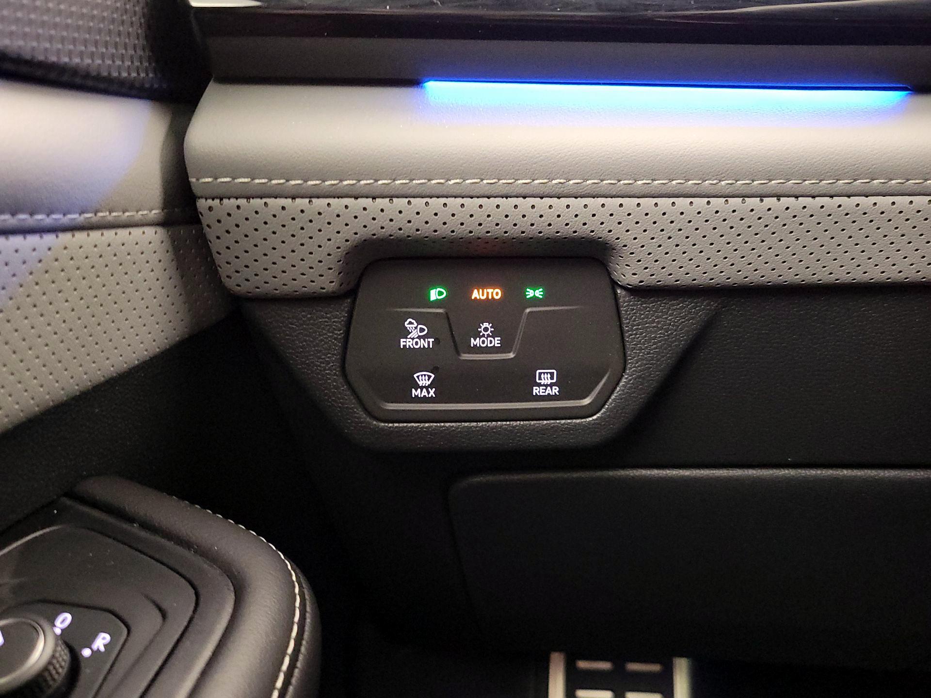 Thumbnail: 2024 Volkswagen Atlas - 13