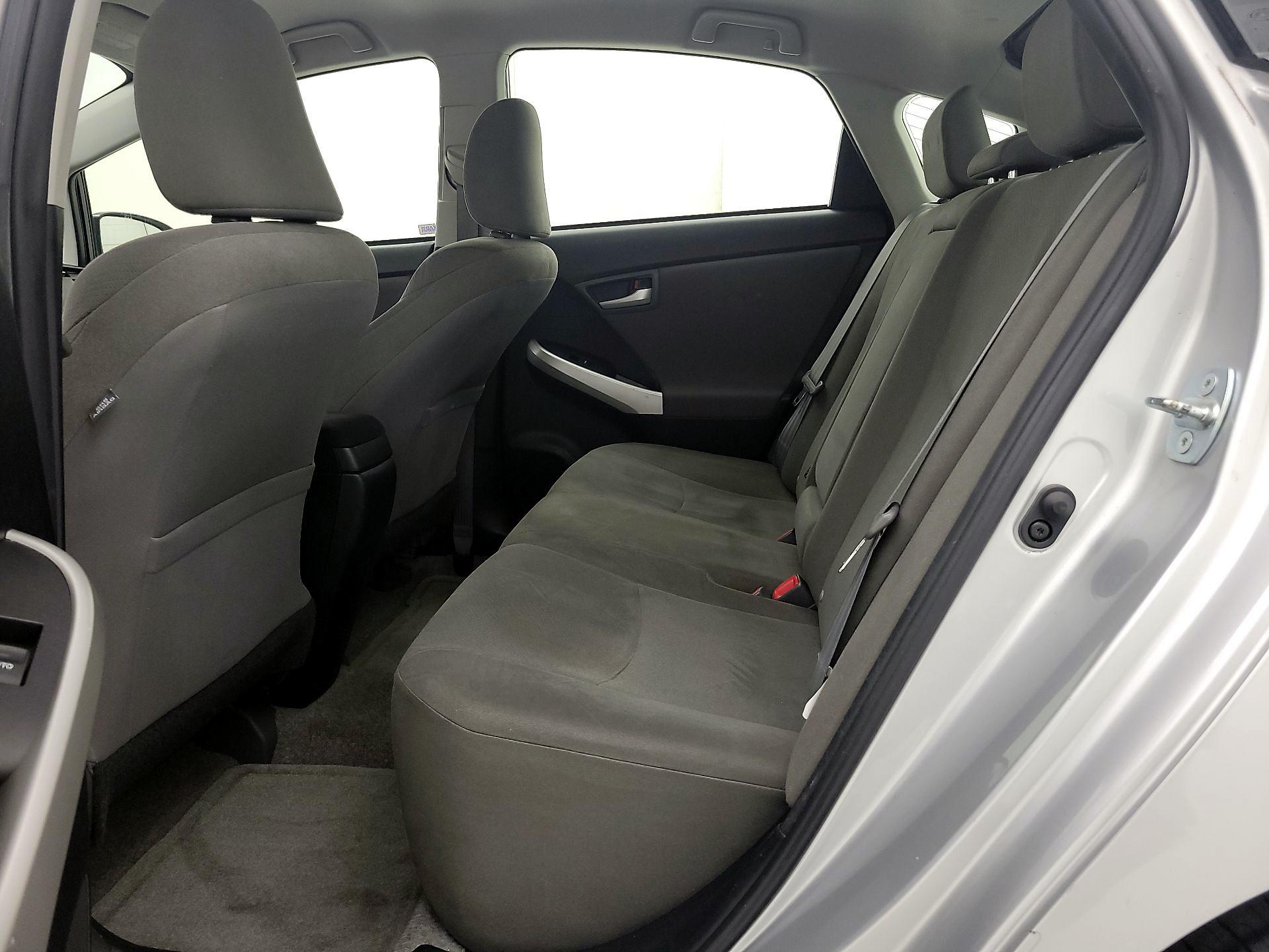 Thumbnail: 2014 Toyota Prius - 18