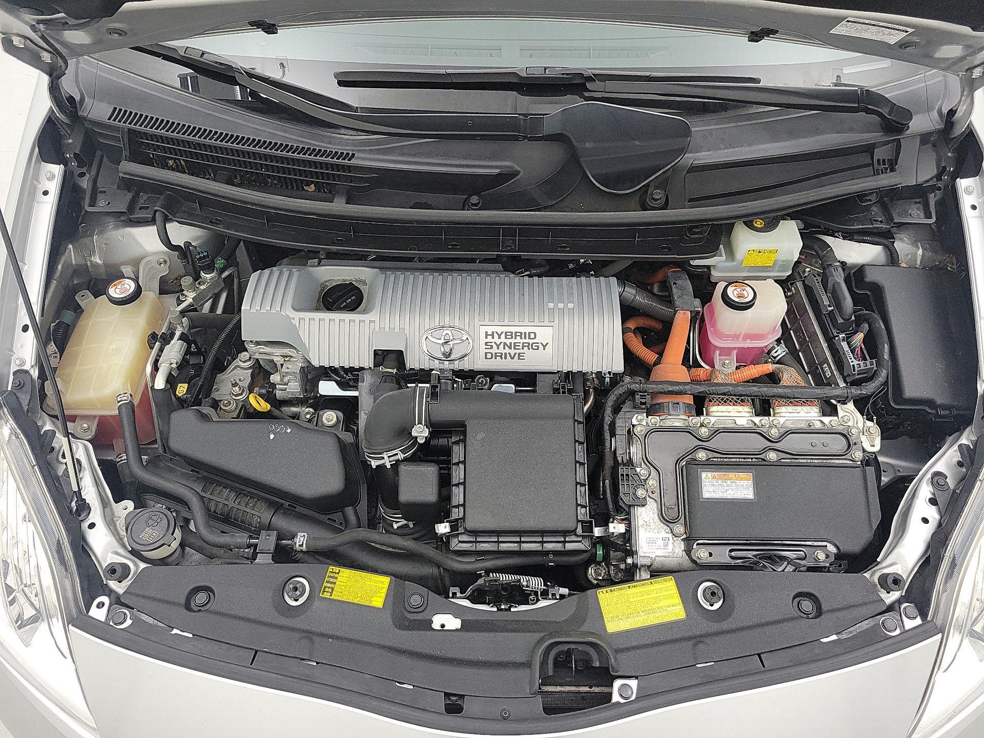 Thumbnail: 2014 Toyota Prius - 20