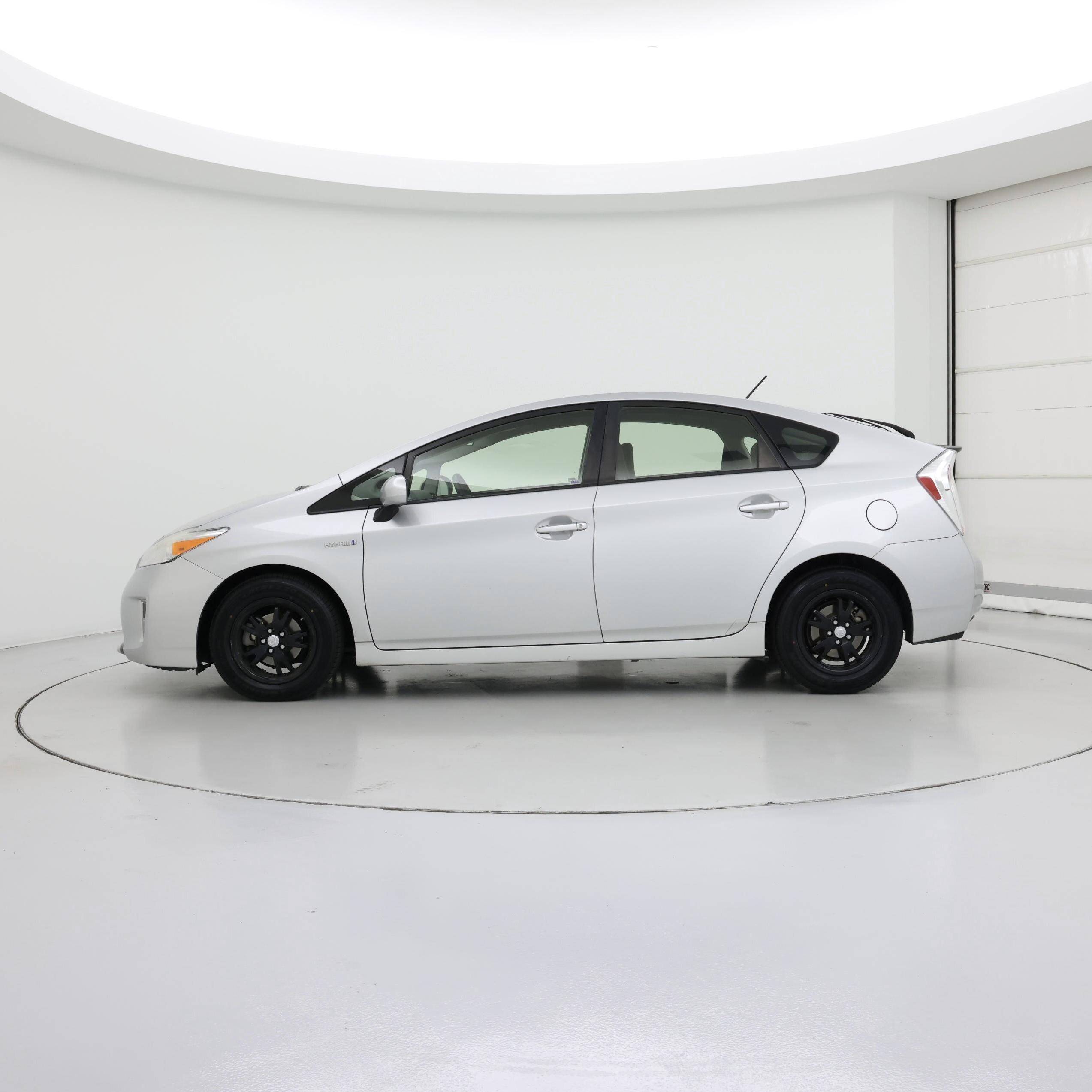 Thumbnail: 2014 Toyota Prius - 3