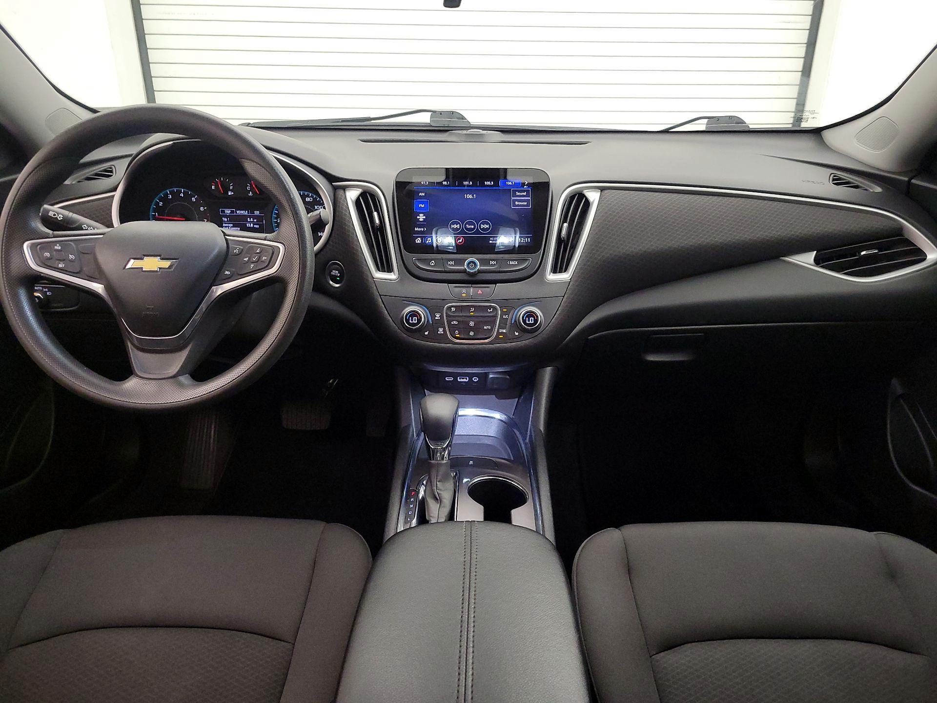 Thumbnail: 2022 Chevrolet Malibu - 9