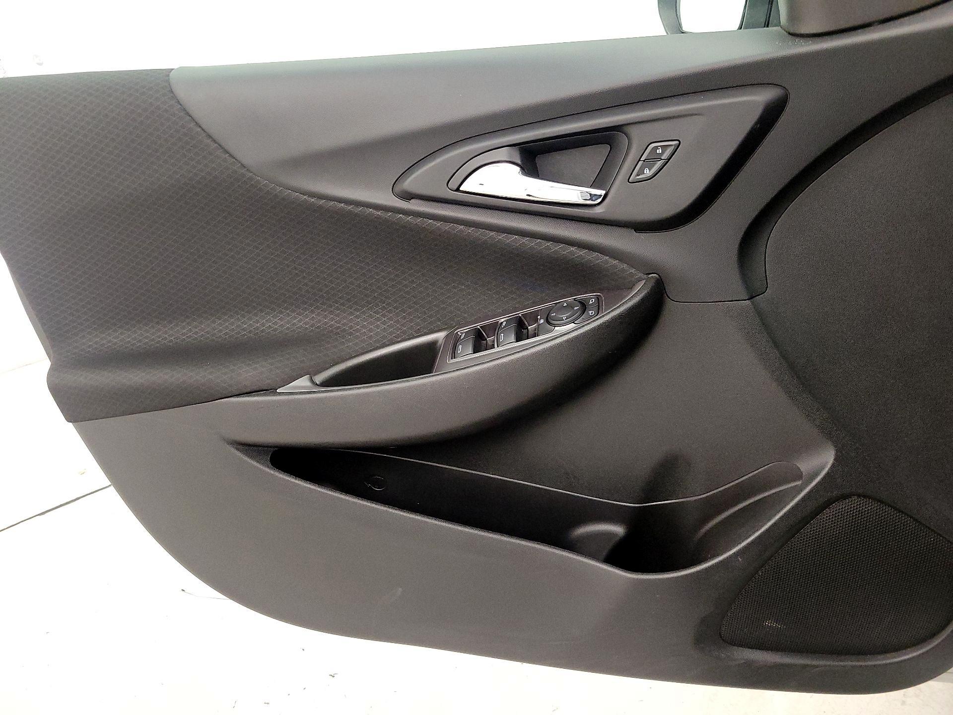 Thumbnail: 2022 Chevrolet Malibu - 12