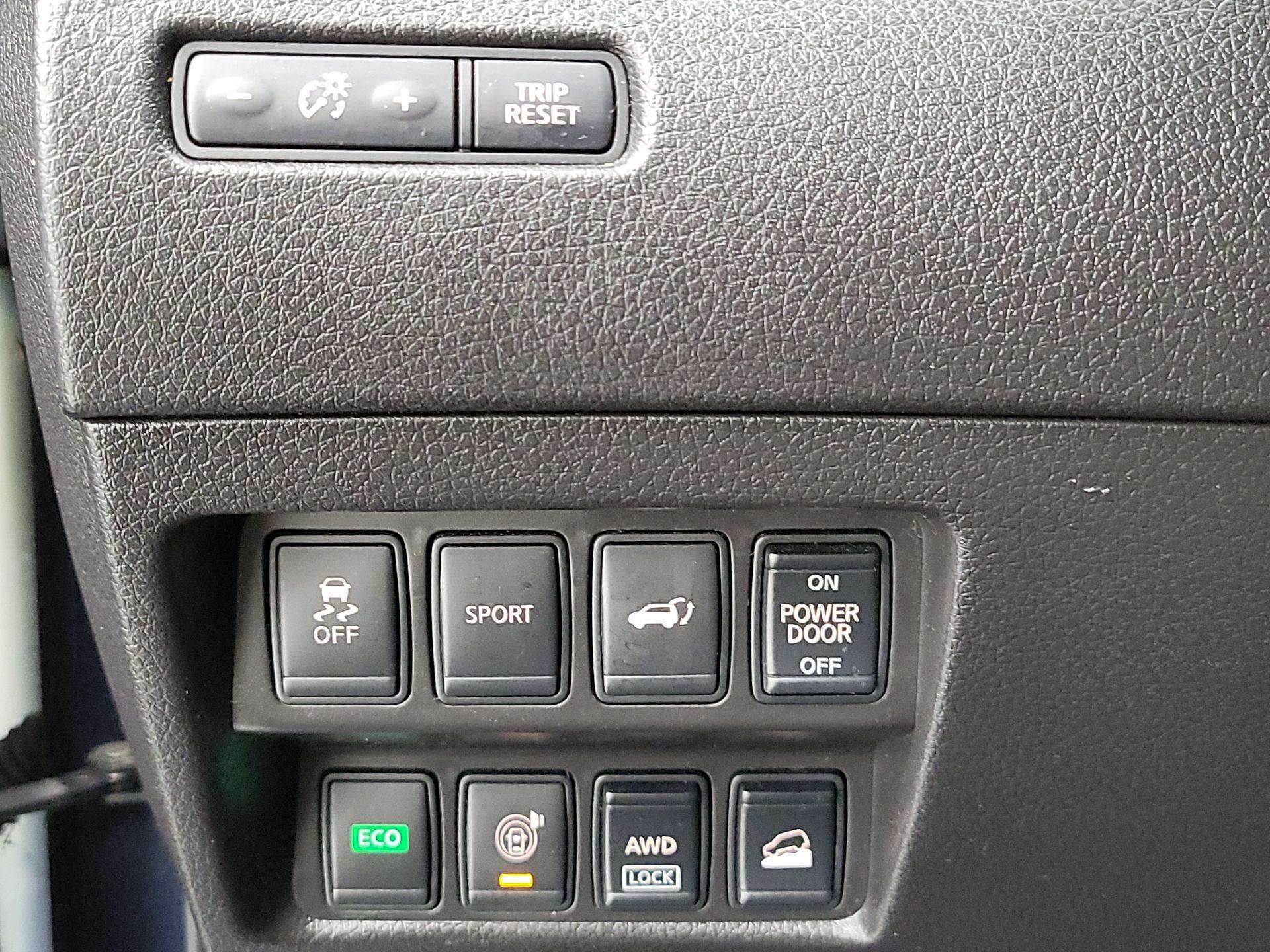 Thumbnail: 2015 Nissan Rogue - 13