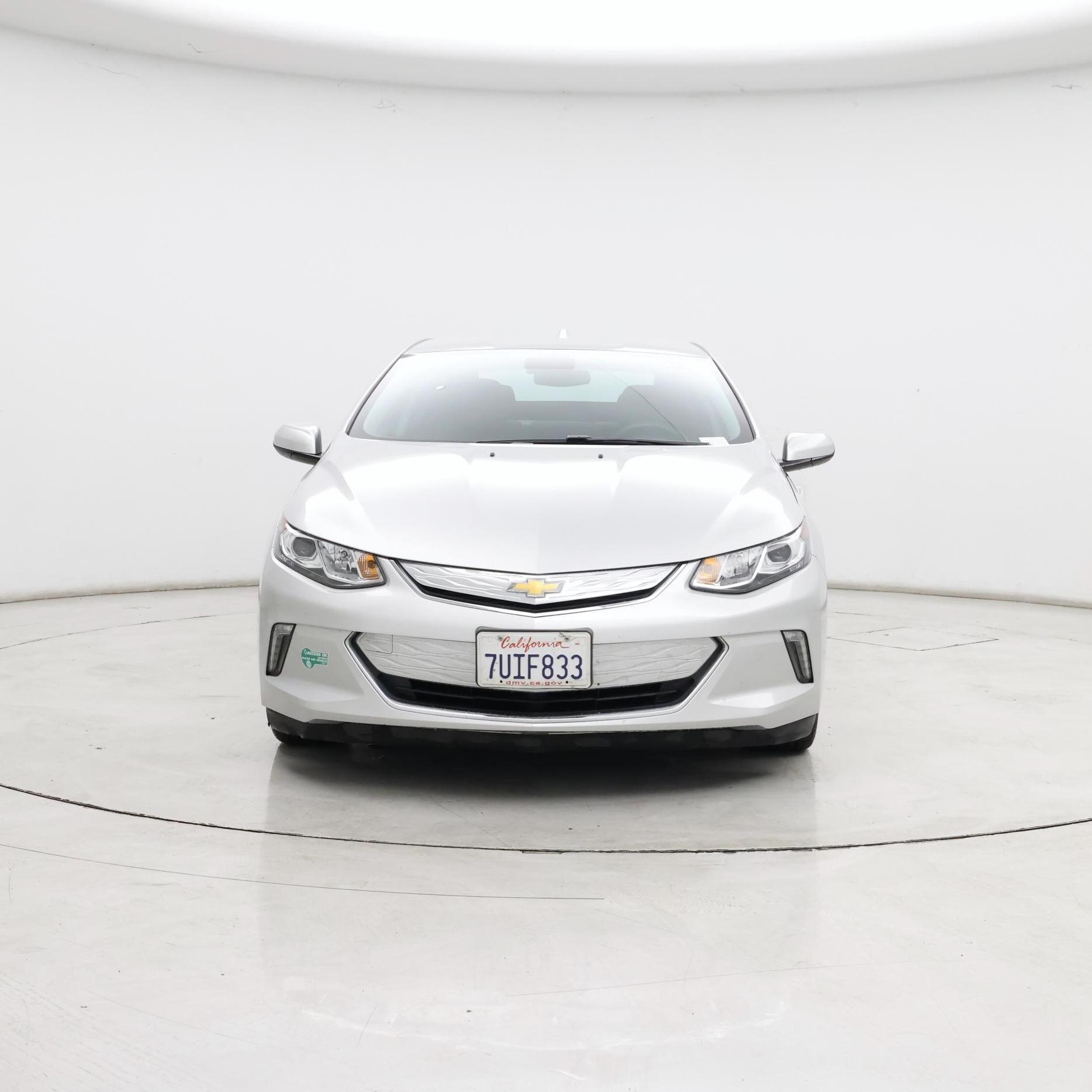 Thumbnail: 2017 Chevrolet Volt - 5