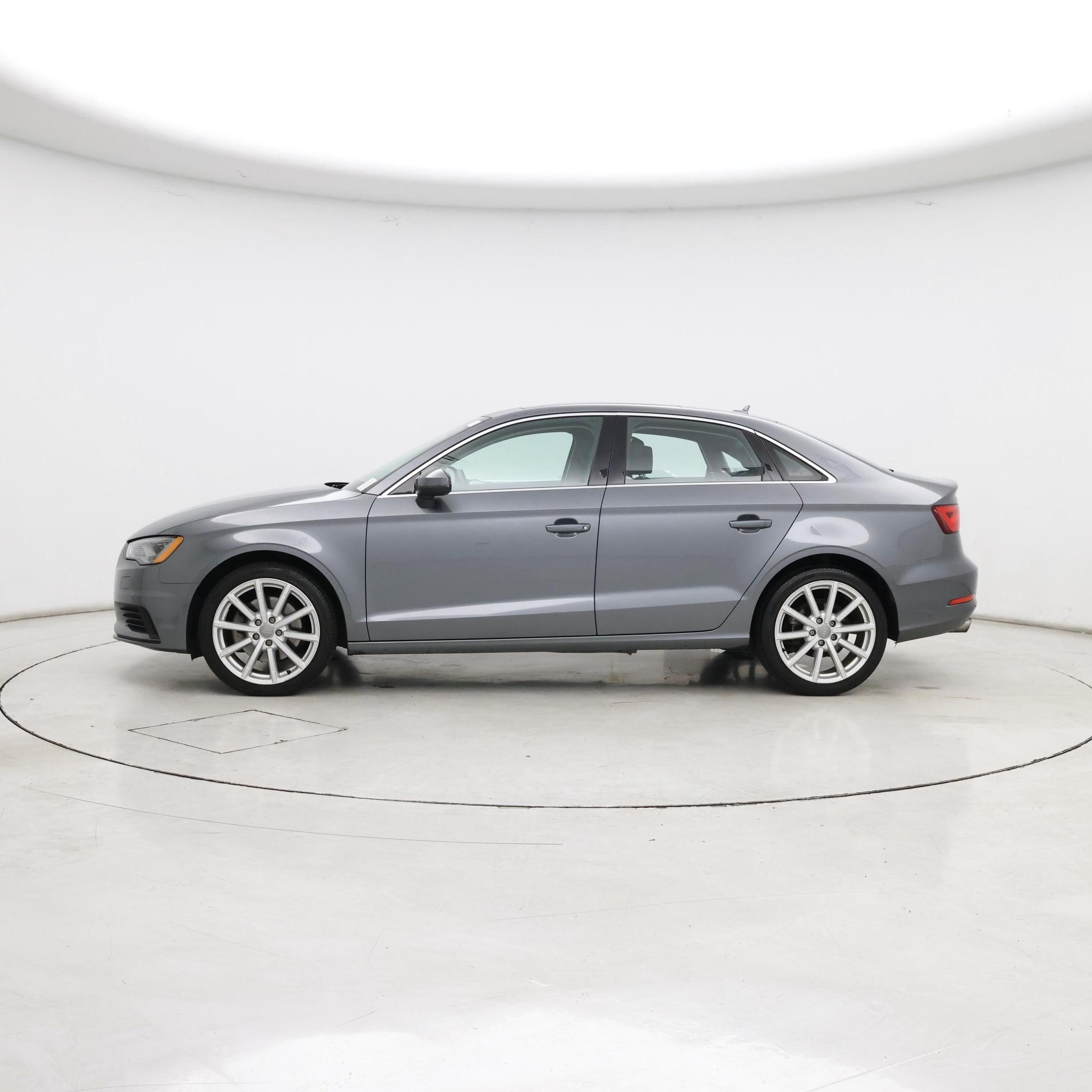 Thumbnail: 2016 Audi A3 - 3