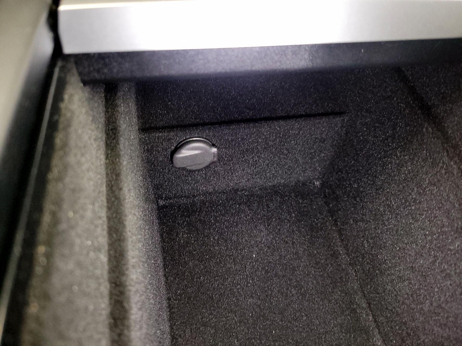 Thumbnail: 2024 Tesla Model 3 - 18