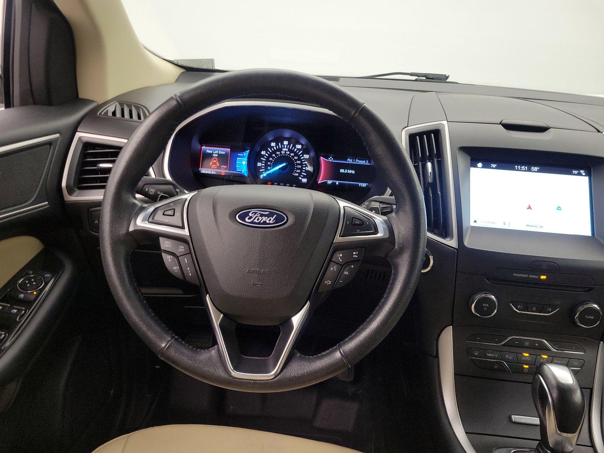 Thumbnail: 2018 Ford Edge - 10