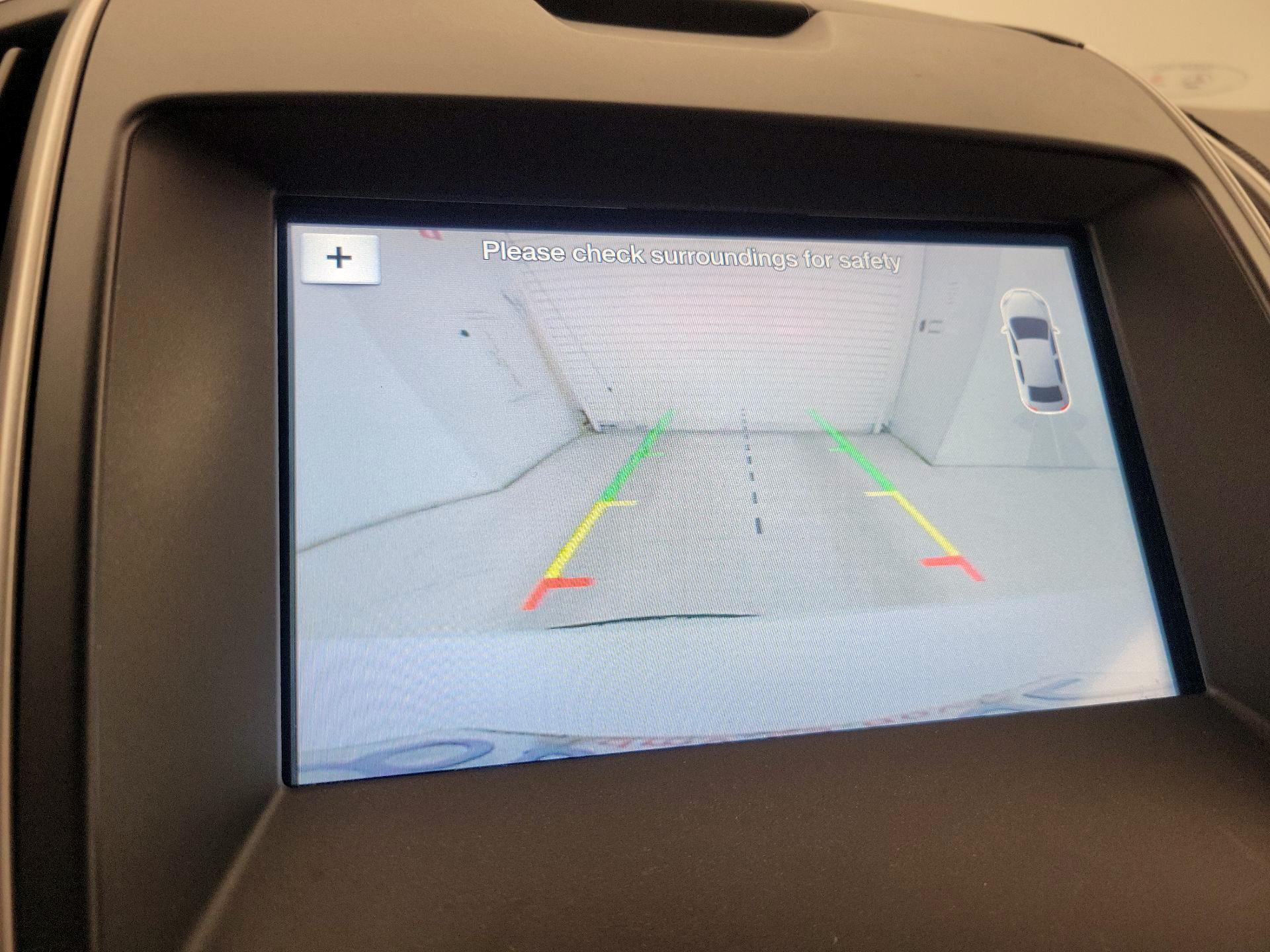 Thumbnail: 2018 Ford Edge - 15