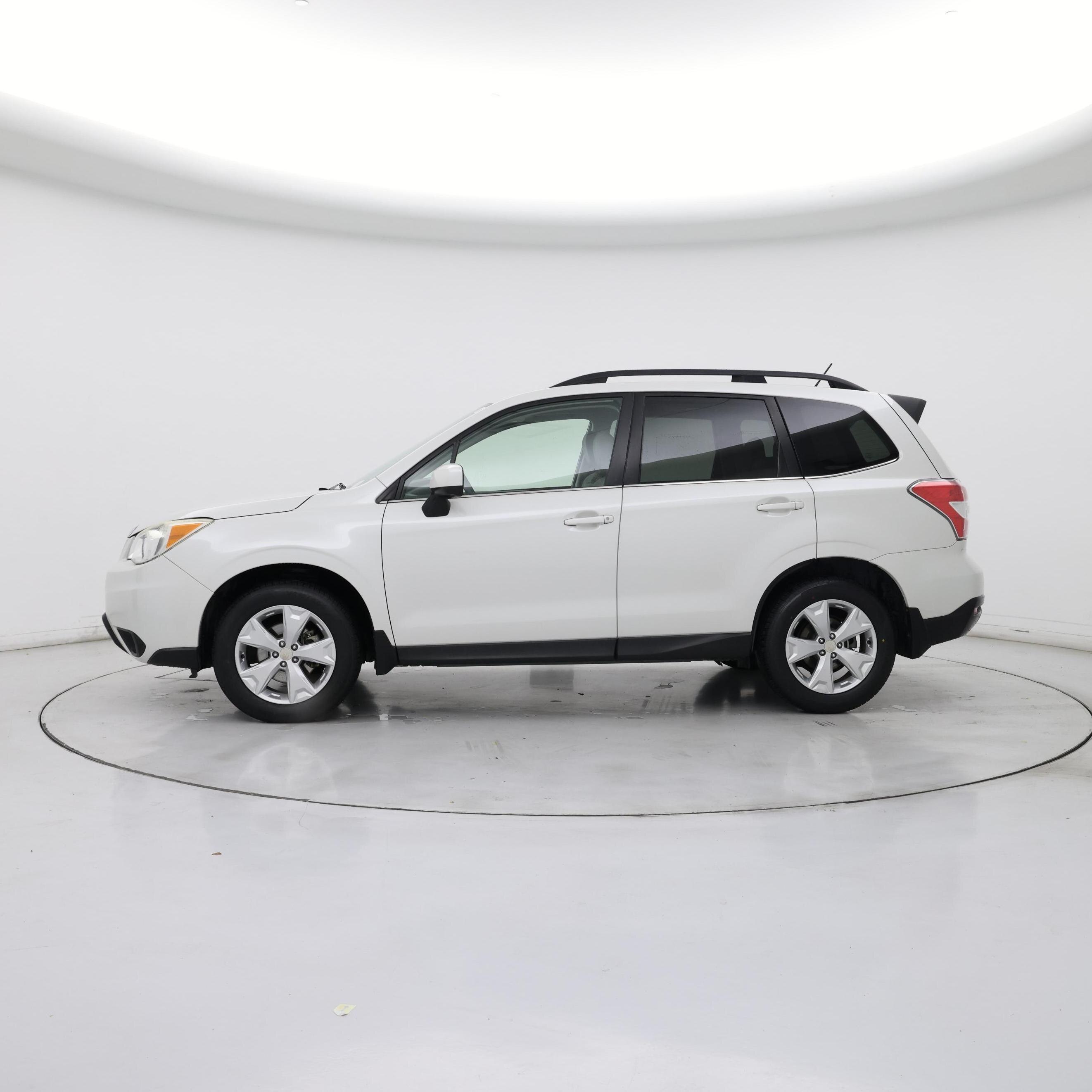 Thumbnail: 2015 Subaru Forester - 3