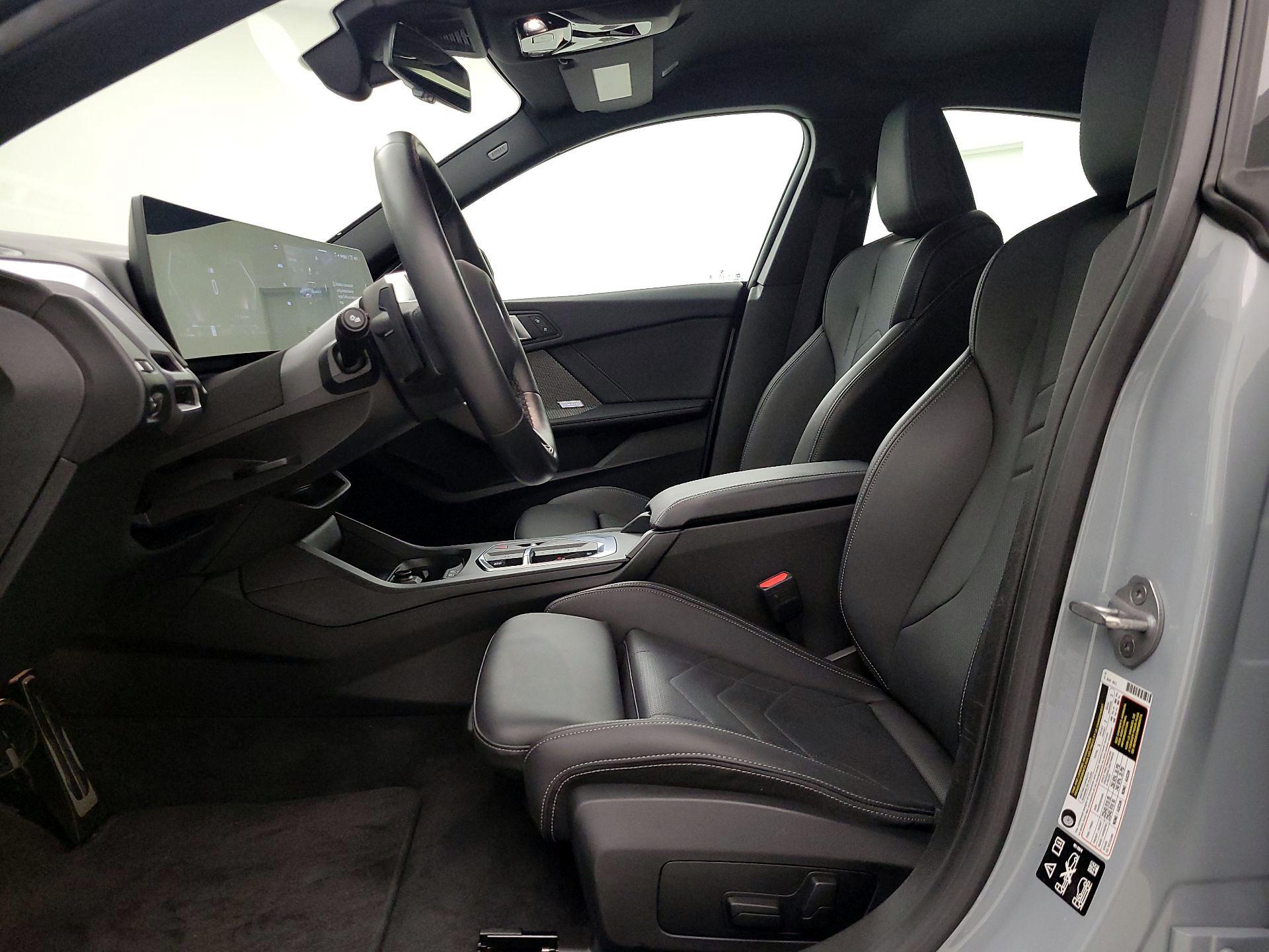 Thumbnail: 2025 BMW 2 Series - 11