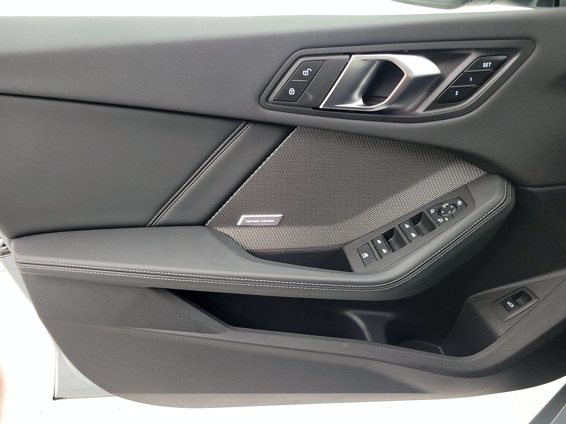 Thumbnail: 2025 BMW 2 Series - 12