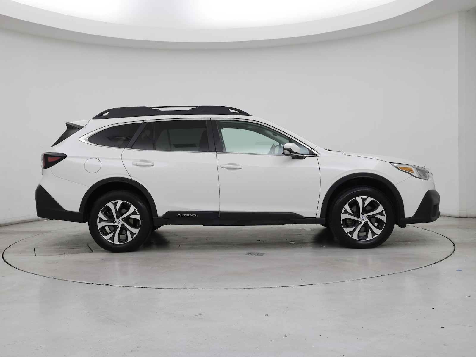 2022 Subaru Outback Limited - Photo 8