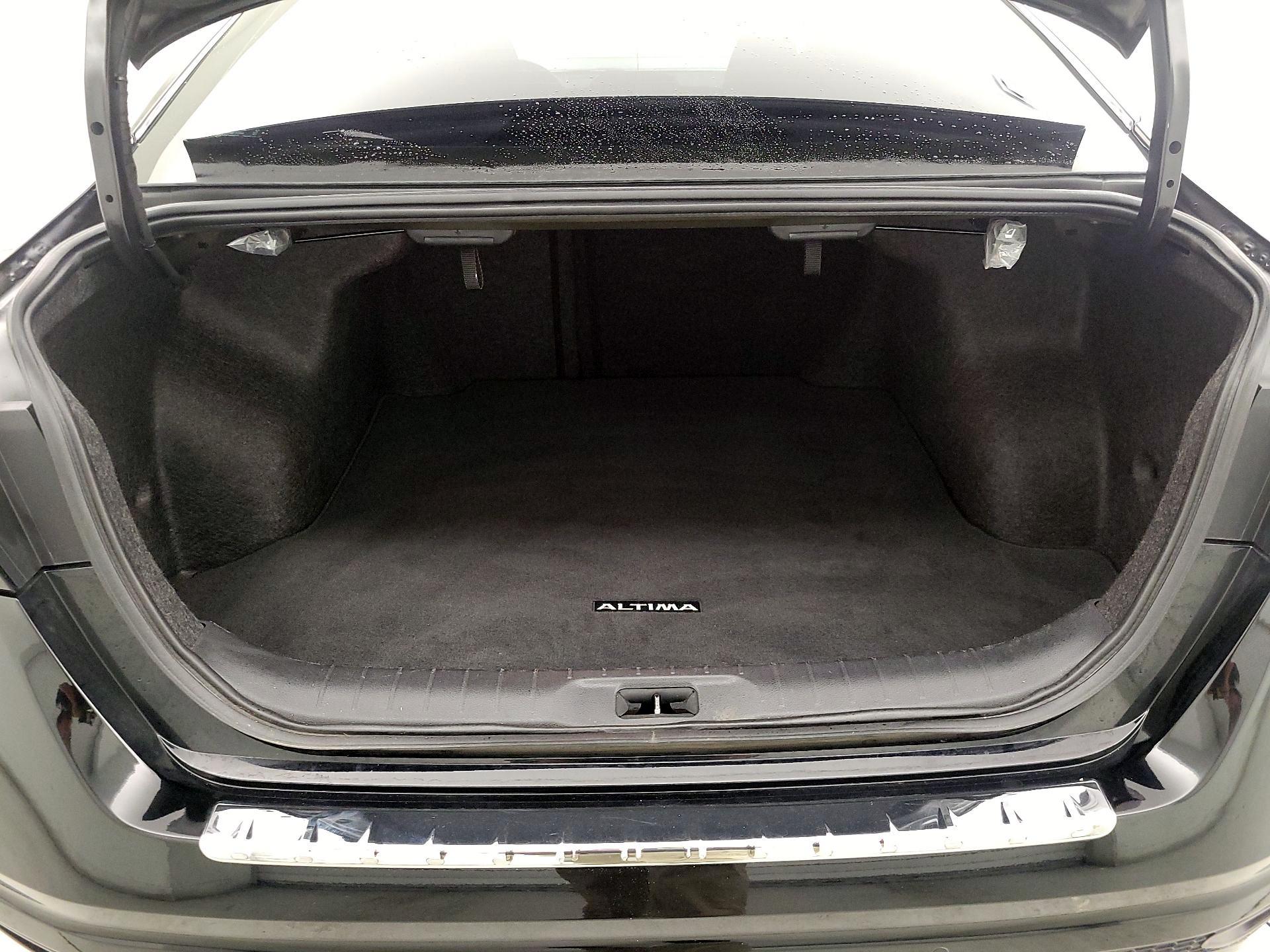 Thumbnail: 2023 Nissan Altima - 20