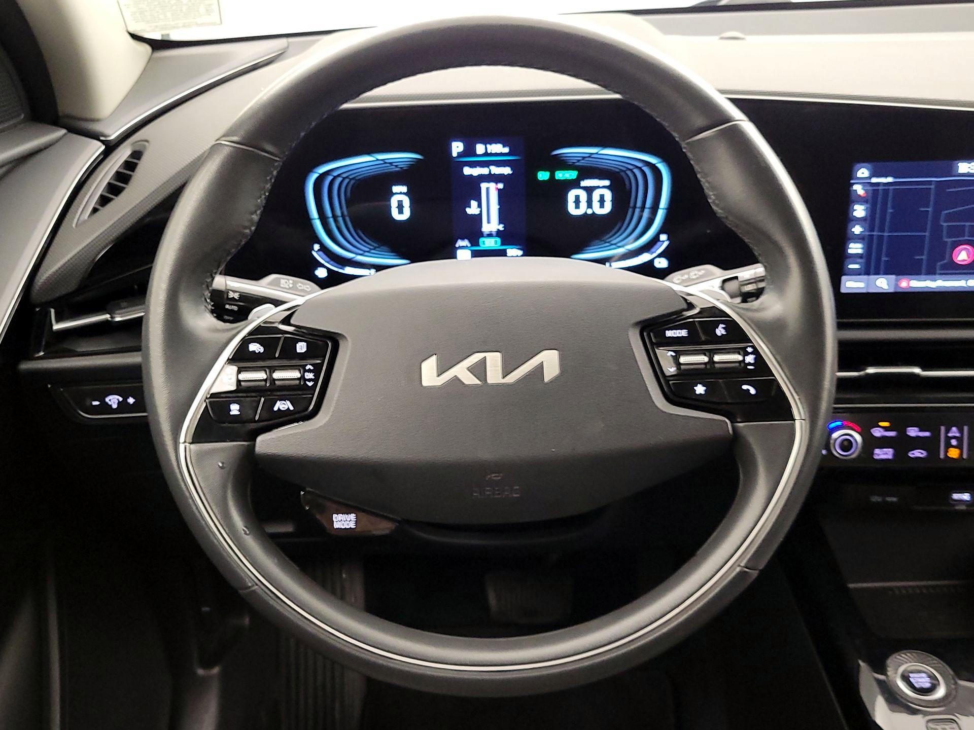 Thumbnail: 2023 Kia Niro - 10