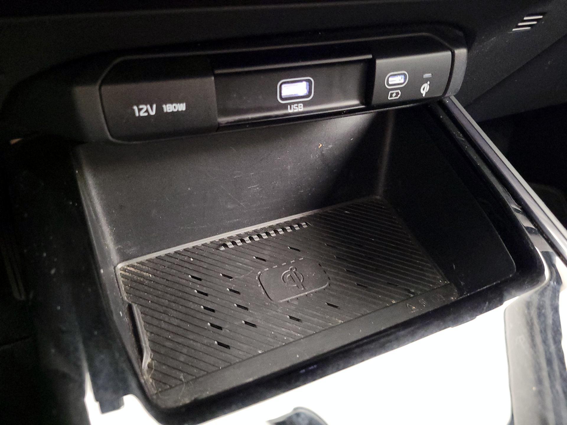 Thumbnail: 2023 Kia Niro - 19