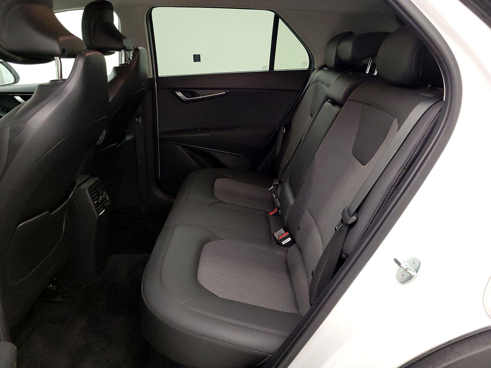 Thumbnail: 2023 Kia Niro - 20