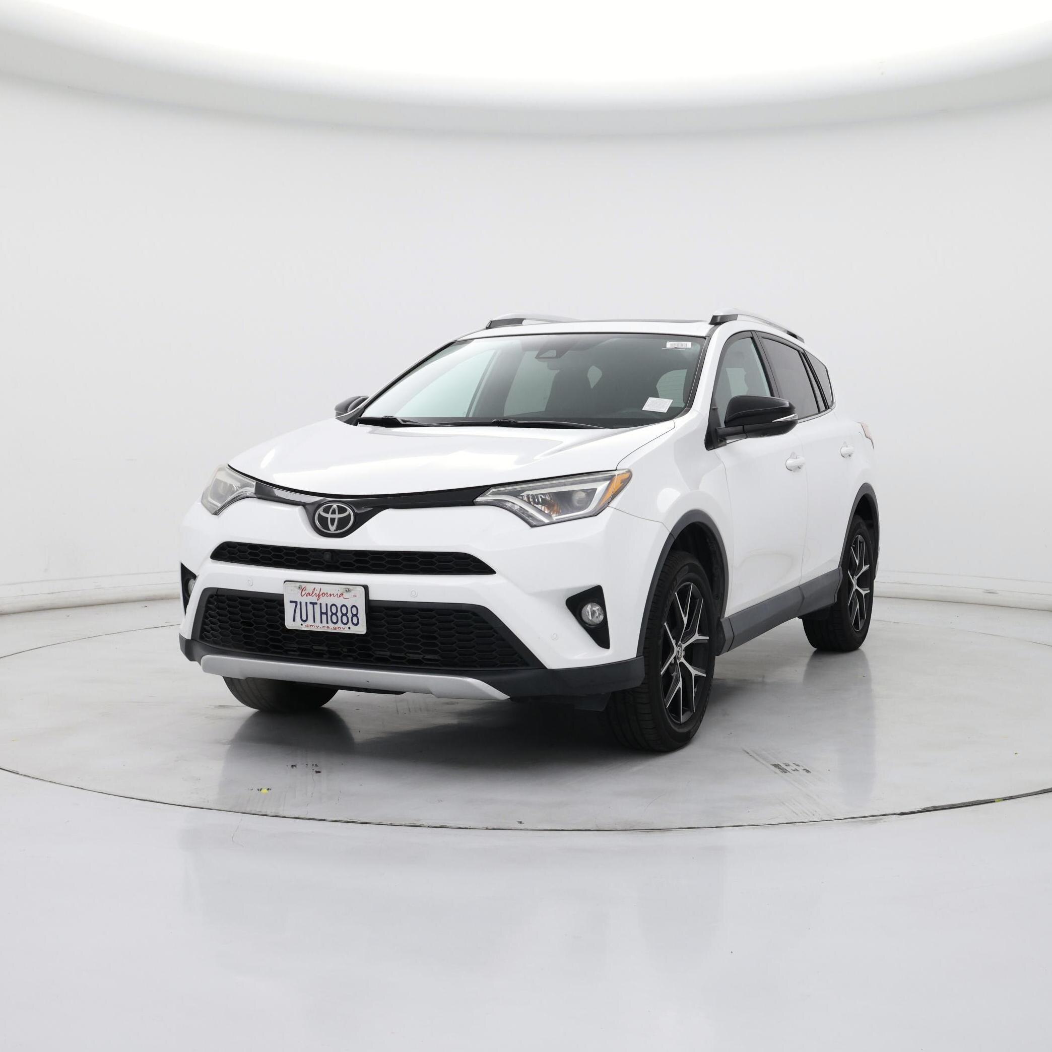 Thumbnail: 2016 Toyota RAV4 - 4