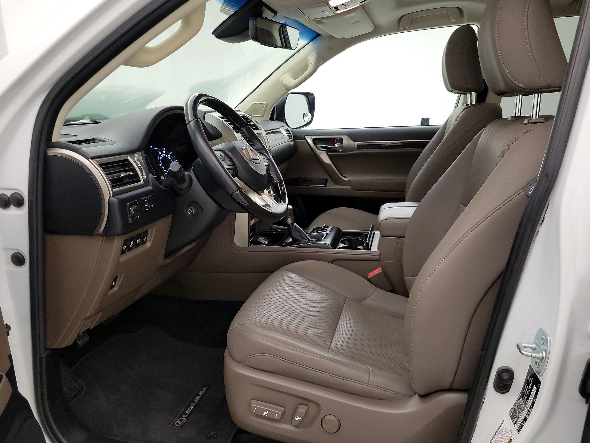 Thumbnail: 2021 Lexus GX - 11