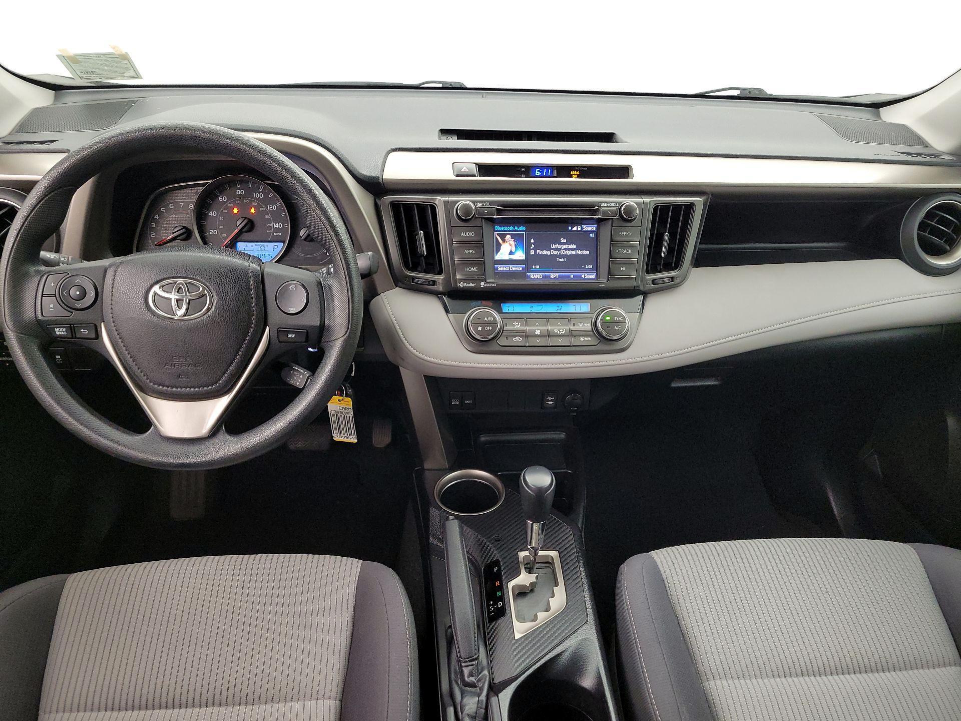 Thumbnail: 2015 Toyota RAV4 - 9