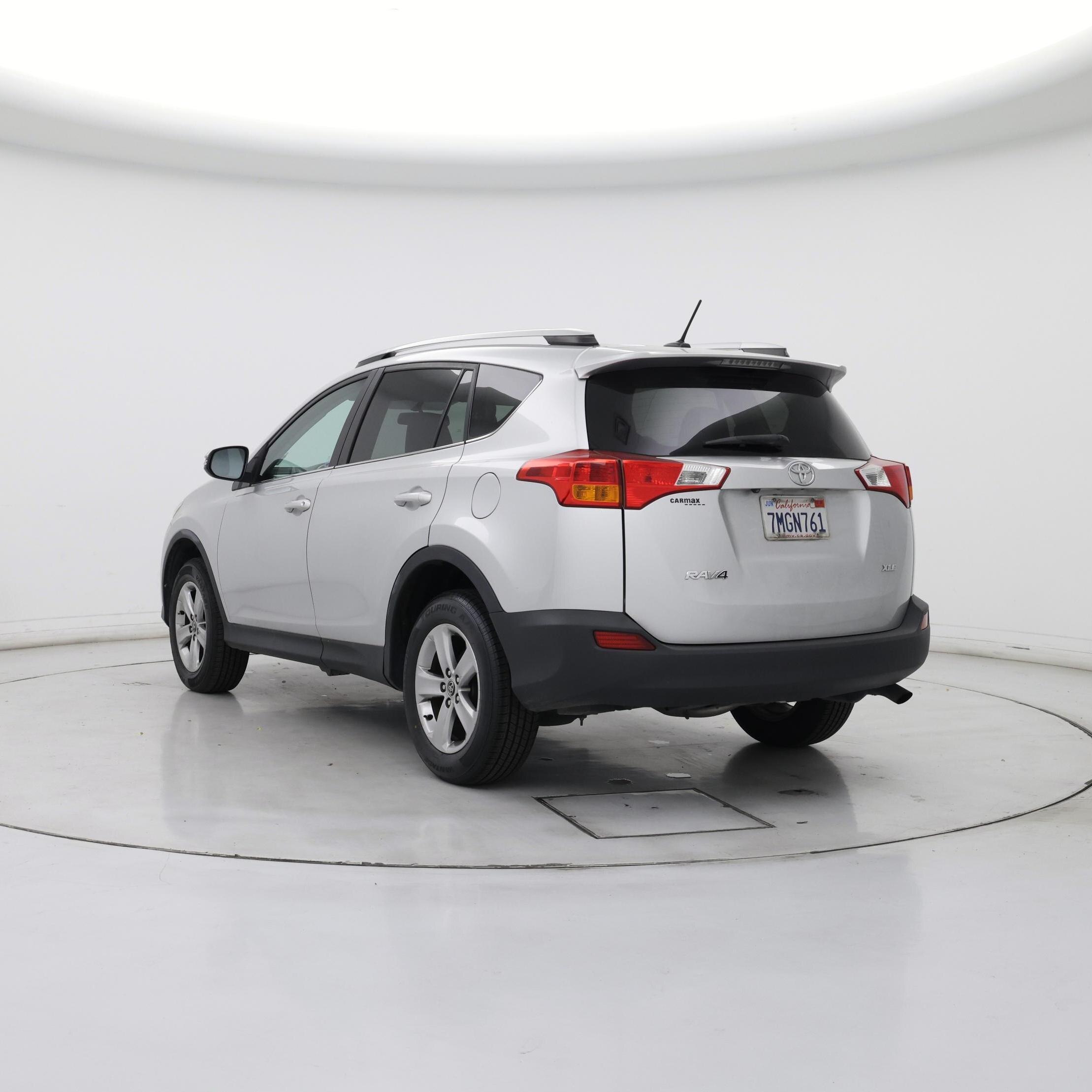 Thumbnail: 2015 Toyota RAV4 - 2