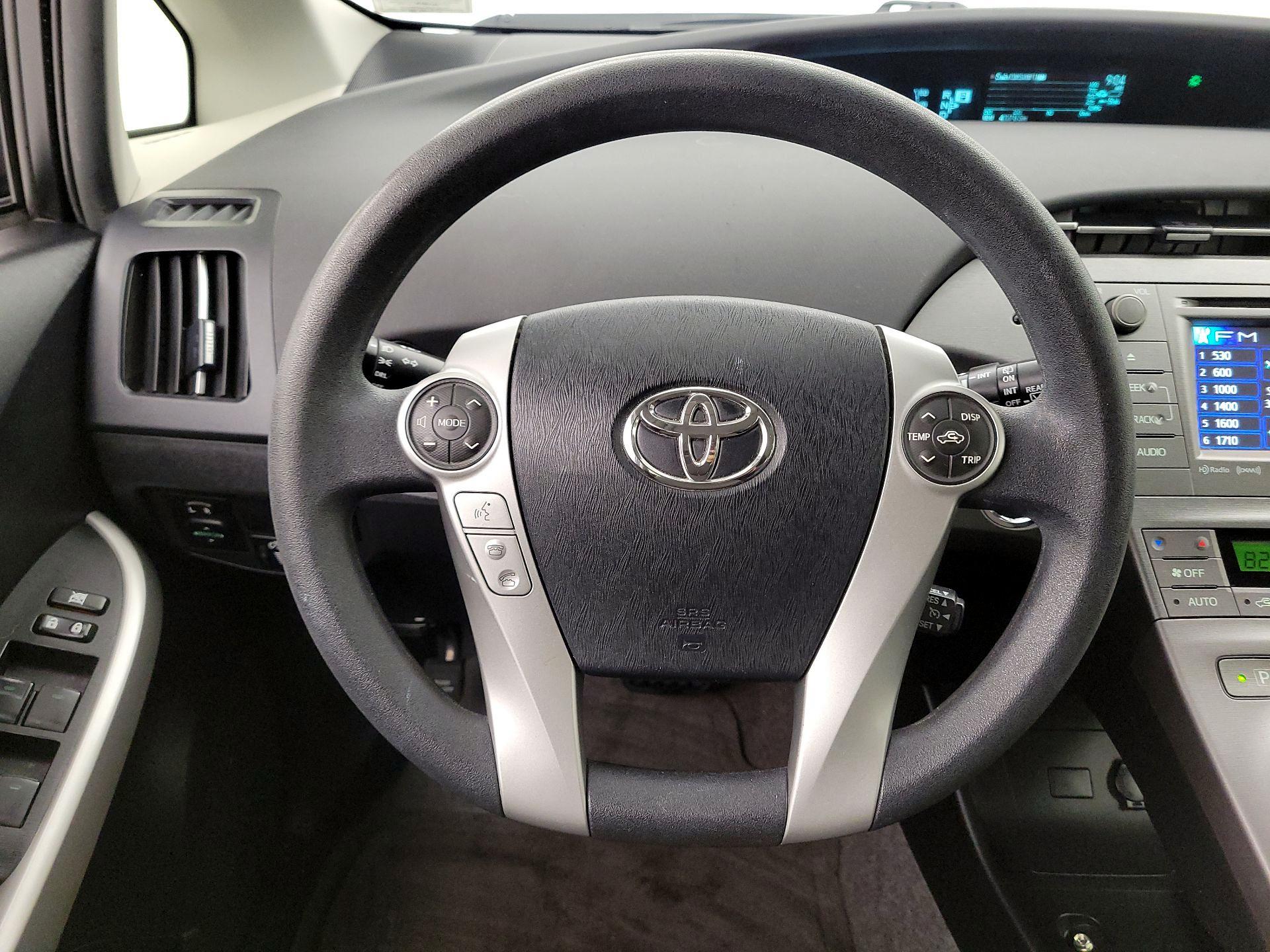 Thumbnail: 2015 Toyota Prius - 10