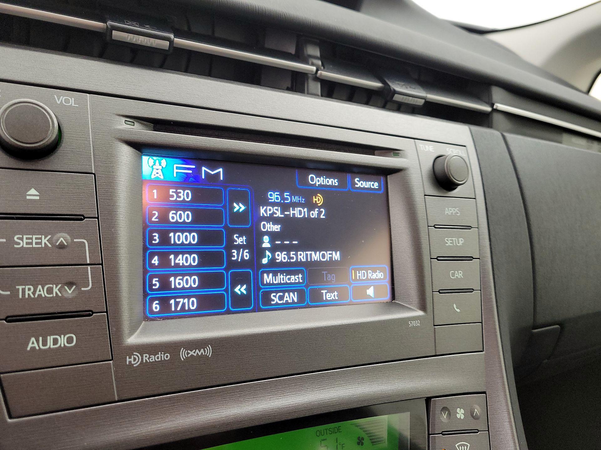 Thumbnail: 2015 Toyota Prius - 15