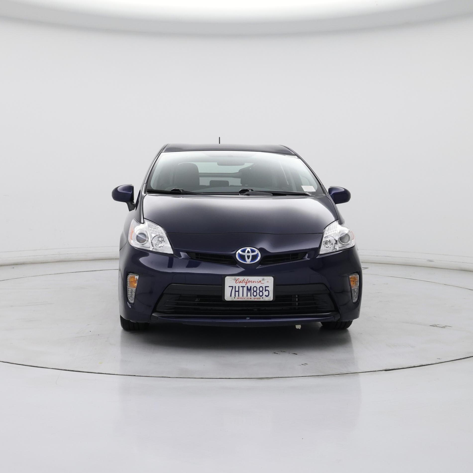Thumbnail: 2015 Toyota Prius - 5