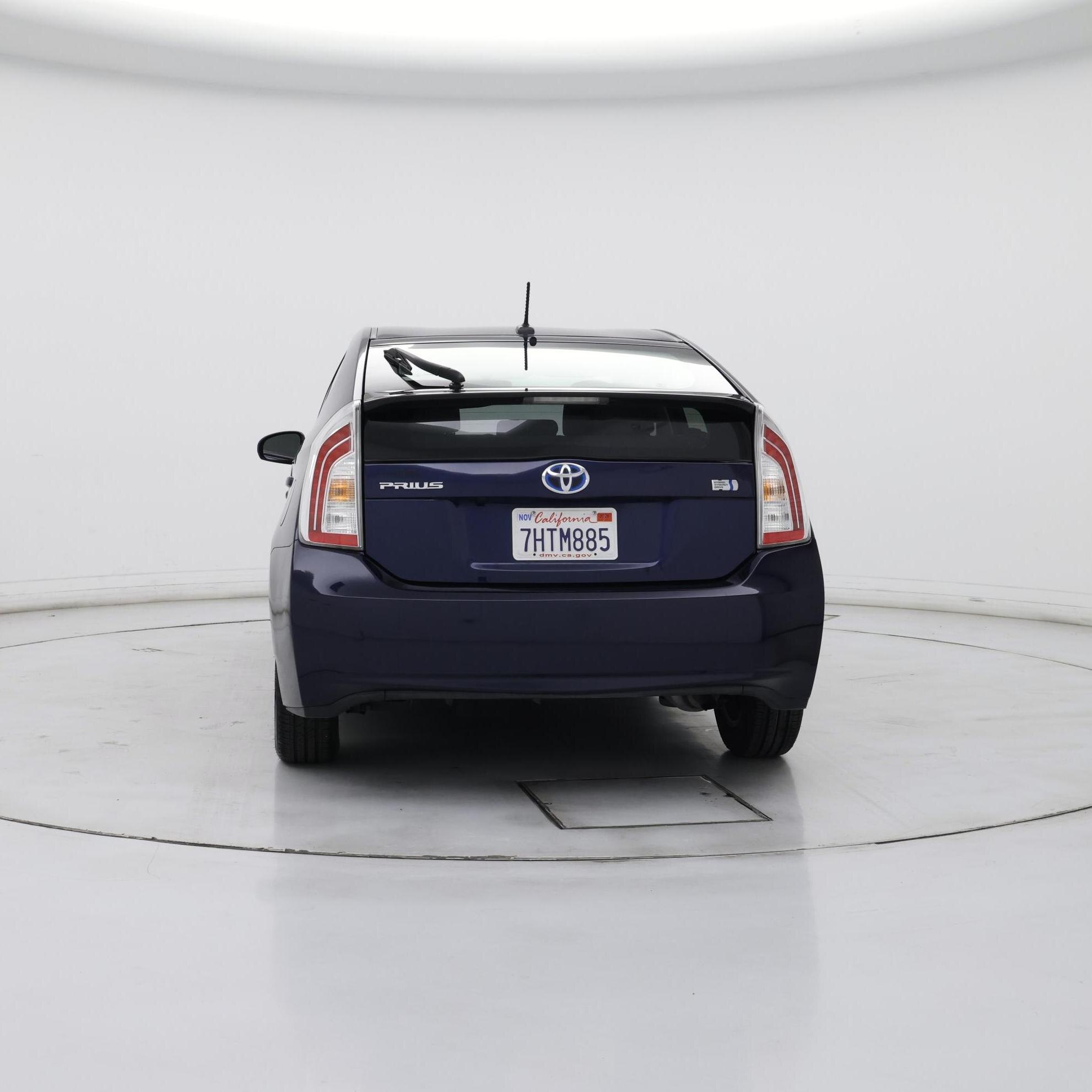 Thumbnail: 2015 Toyota Prius - 6