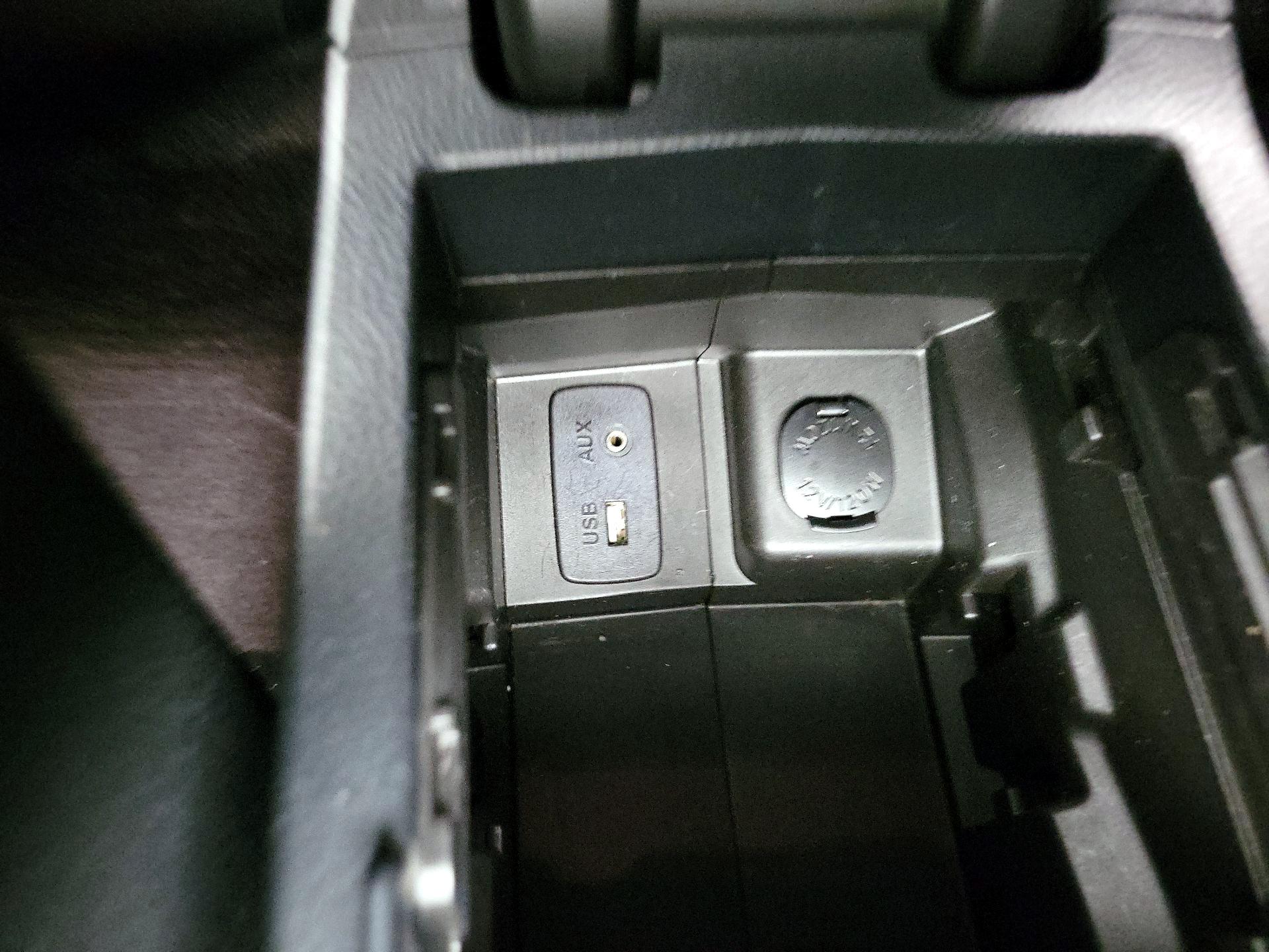 Thumbnail: 2016 Subaru XV Crosstrek - 18