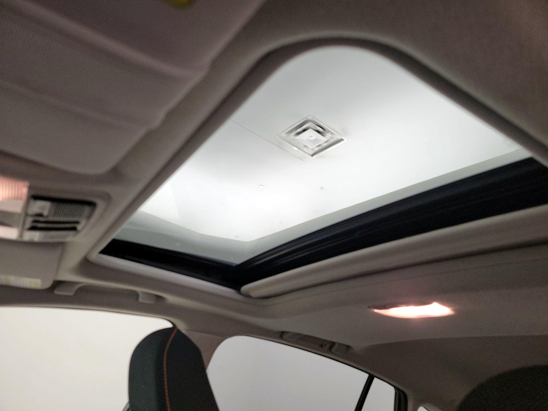 Thumbnail: 2016 Subaru XV Crosstrek - 19