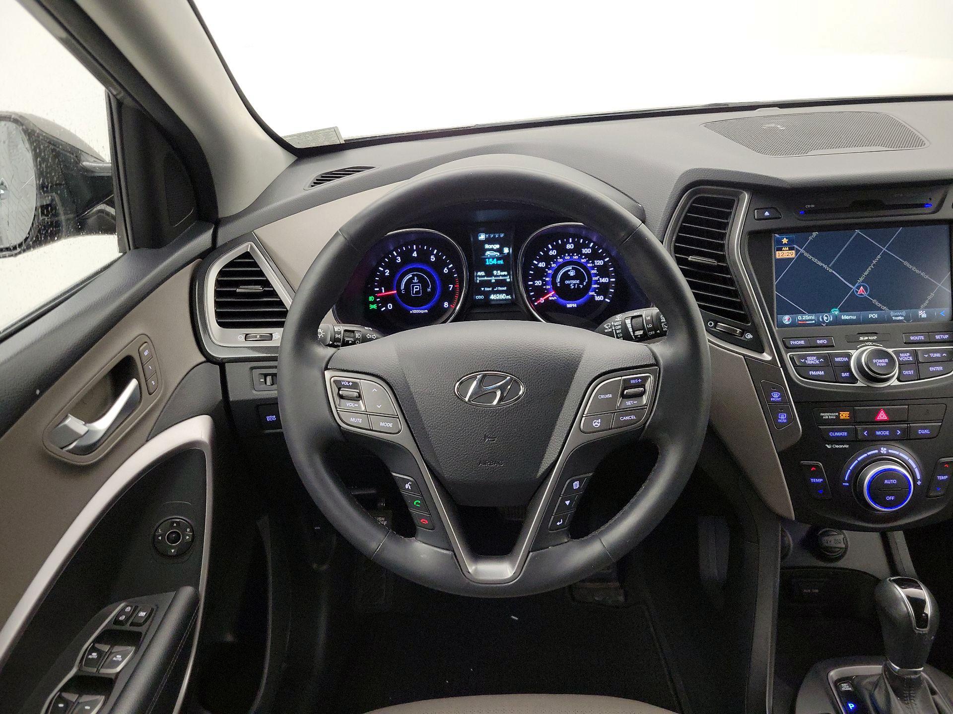 Thumbnail: 2015 Hyundai Santa Fe - 10