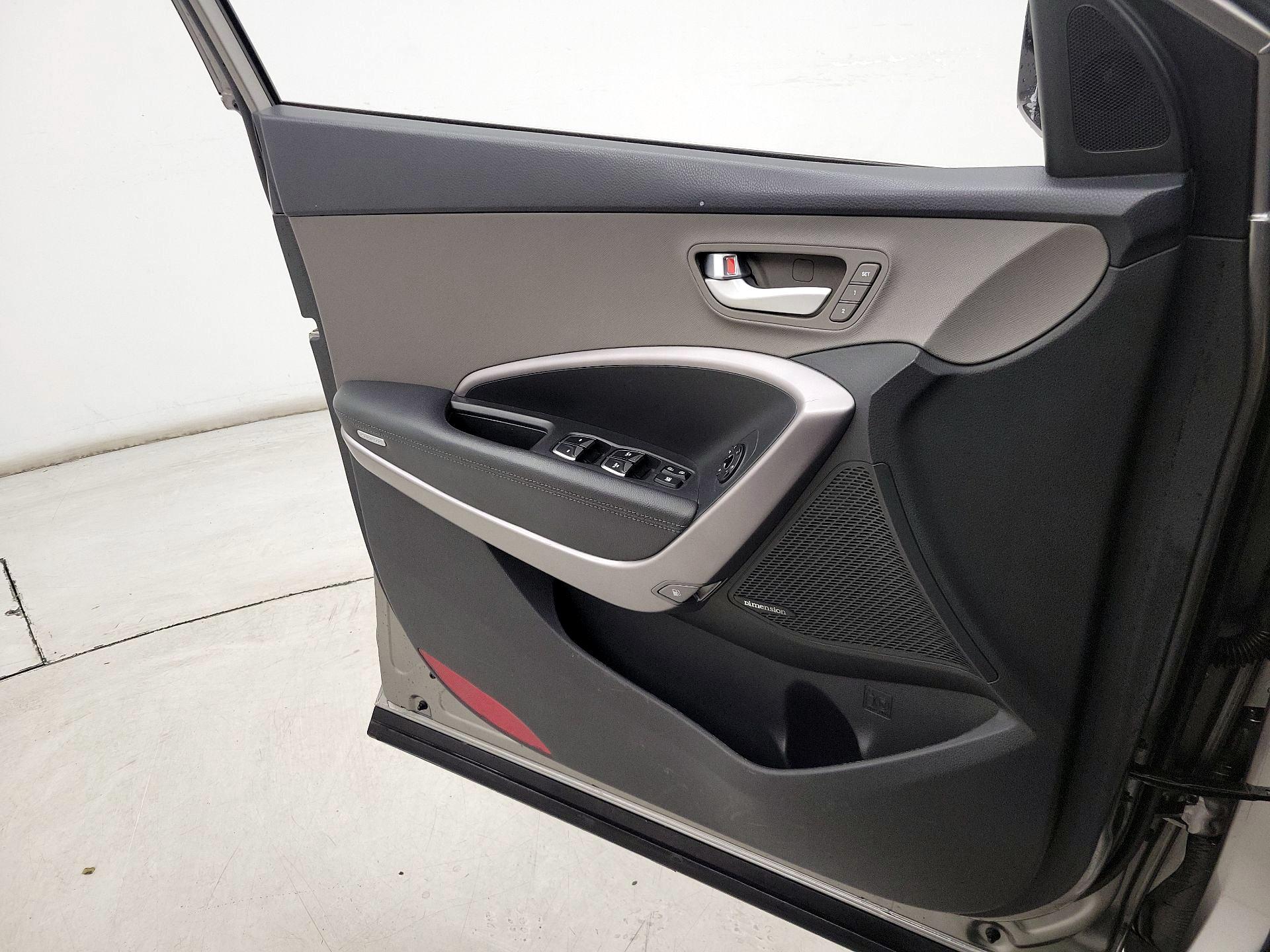 Thumbnail: 2015 Hyundai Santa Fe - 12