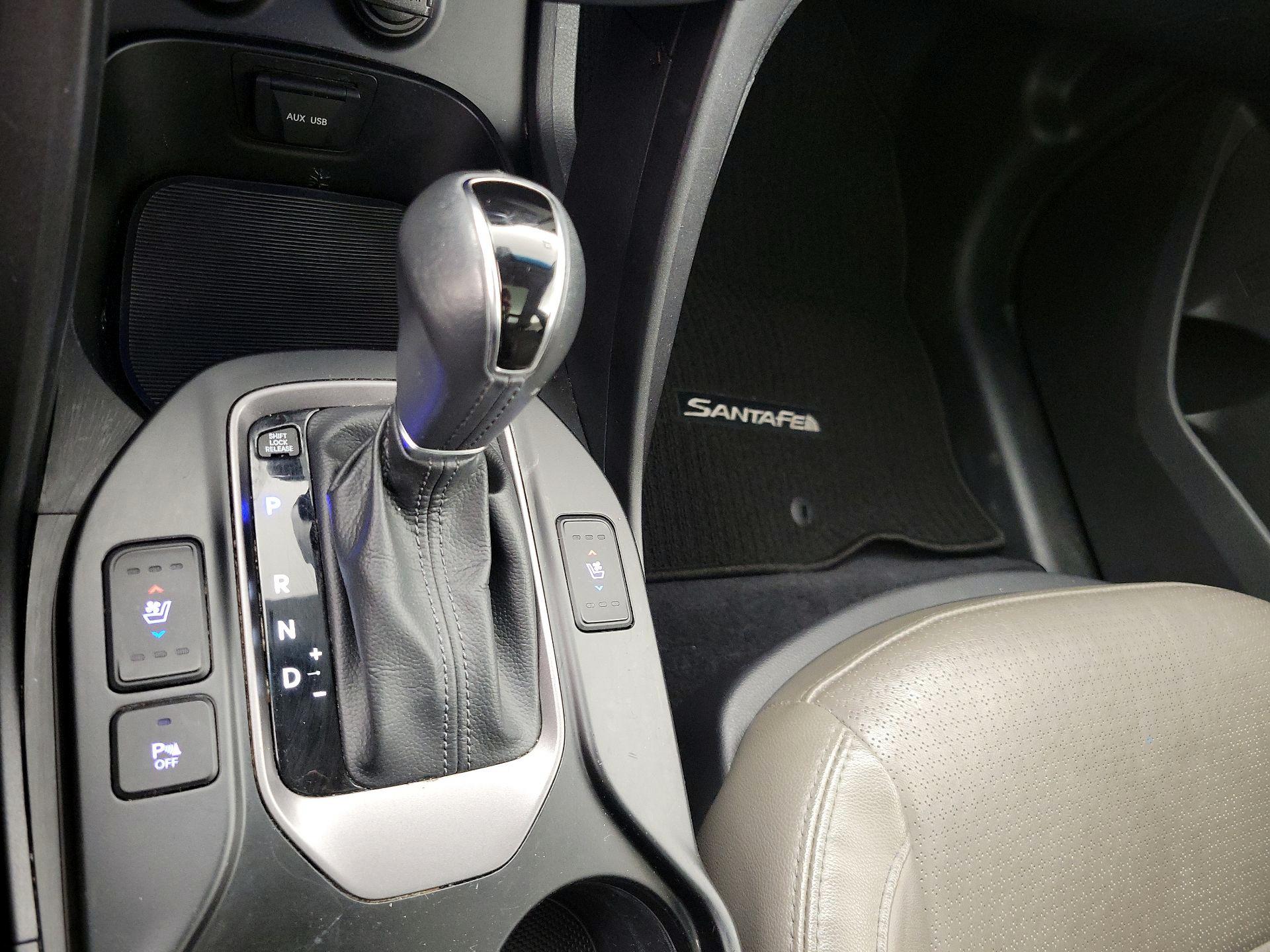 Thumbnail: 2015 Hyundai Santa Fe - 18