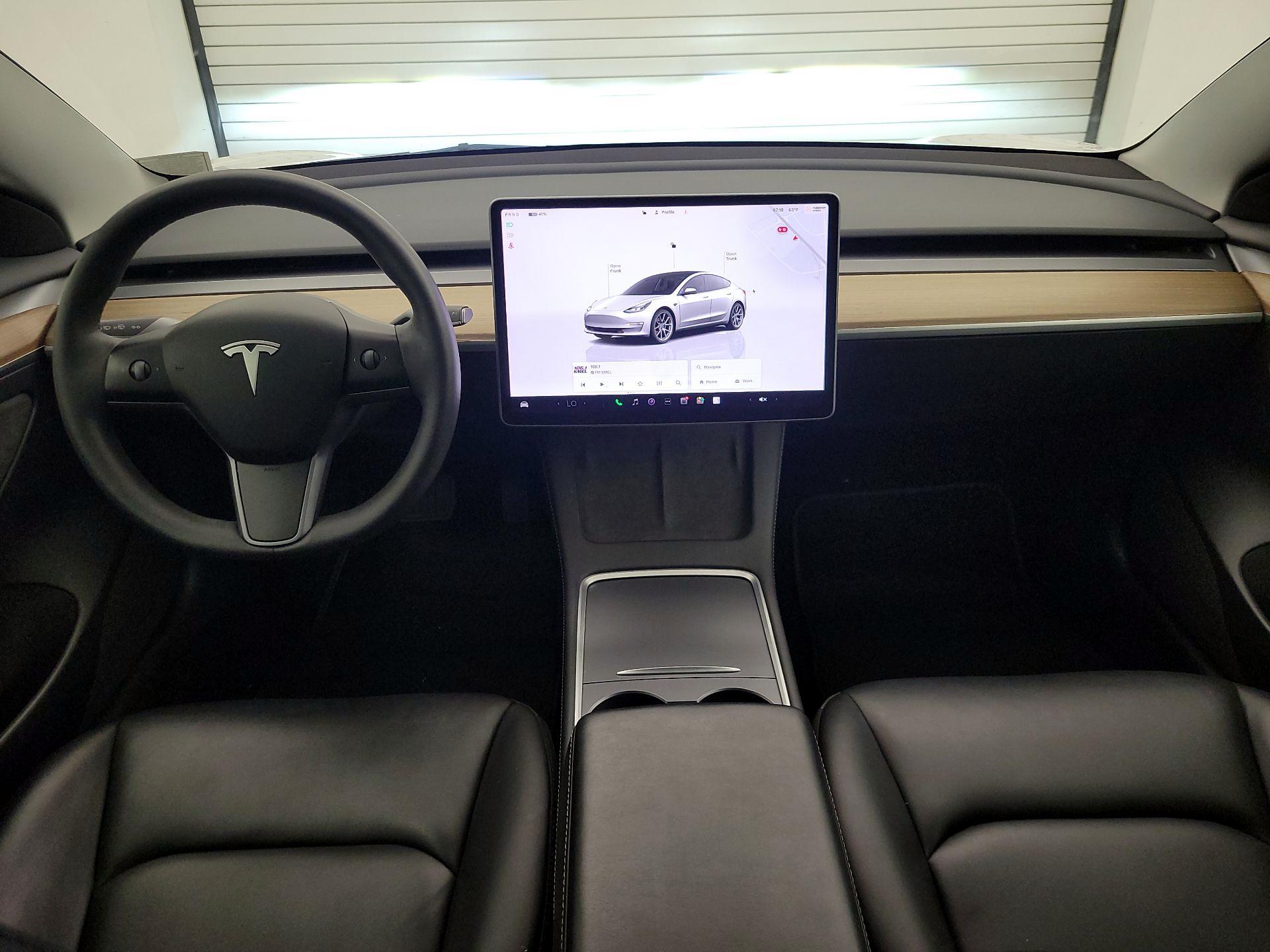 Thumbnail: 2023 Tesla Model 3 - 9