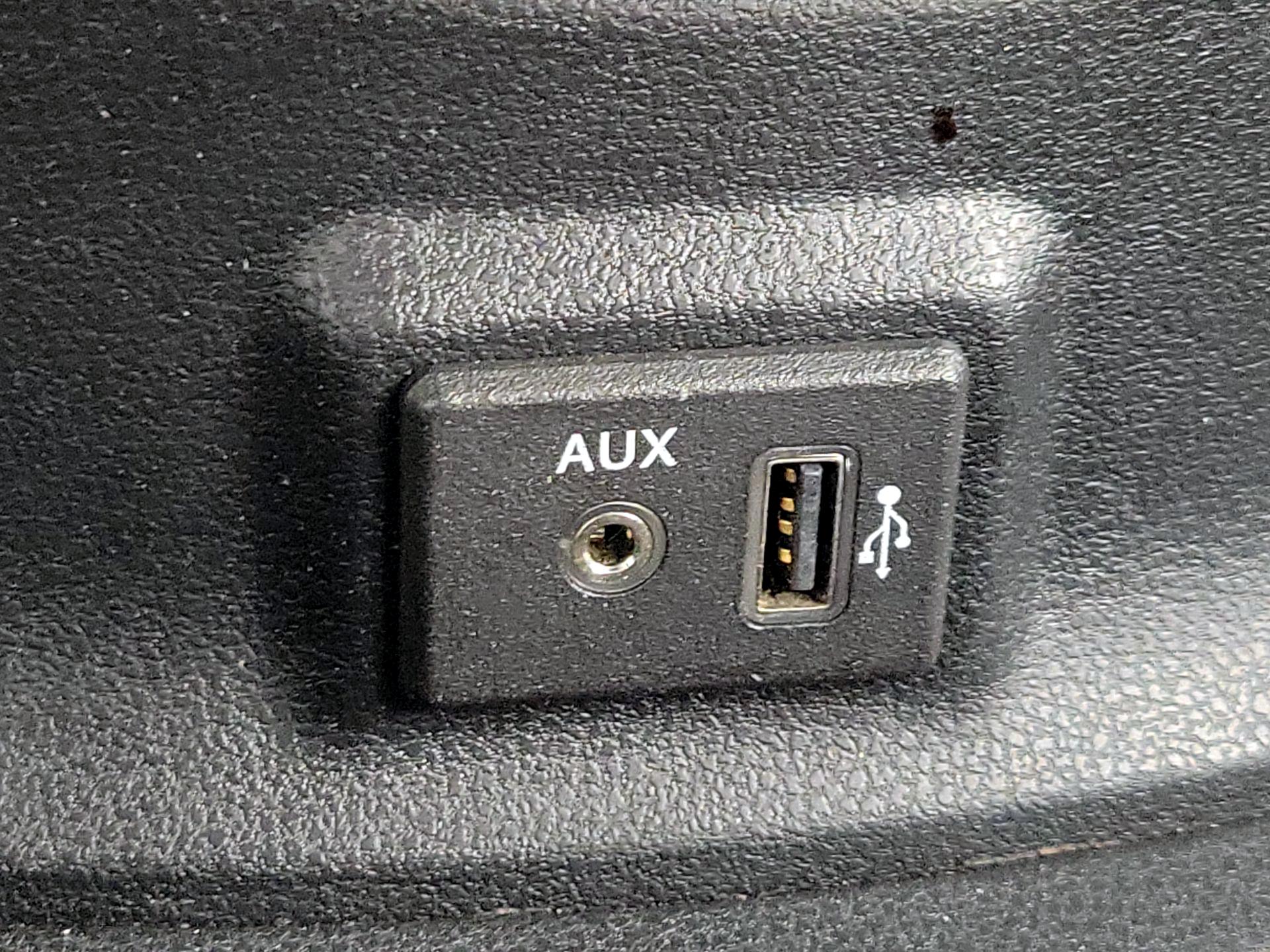 Thumbnail: 2019 Nissan Versa - 18