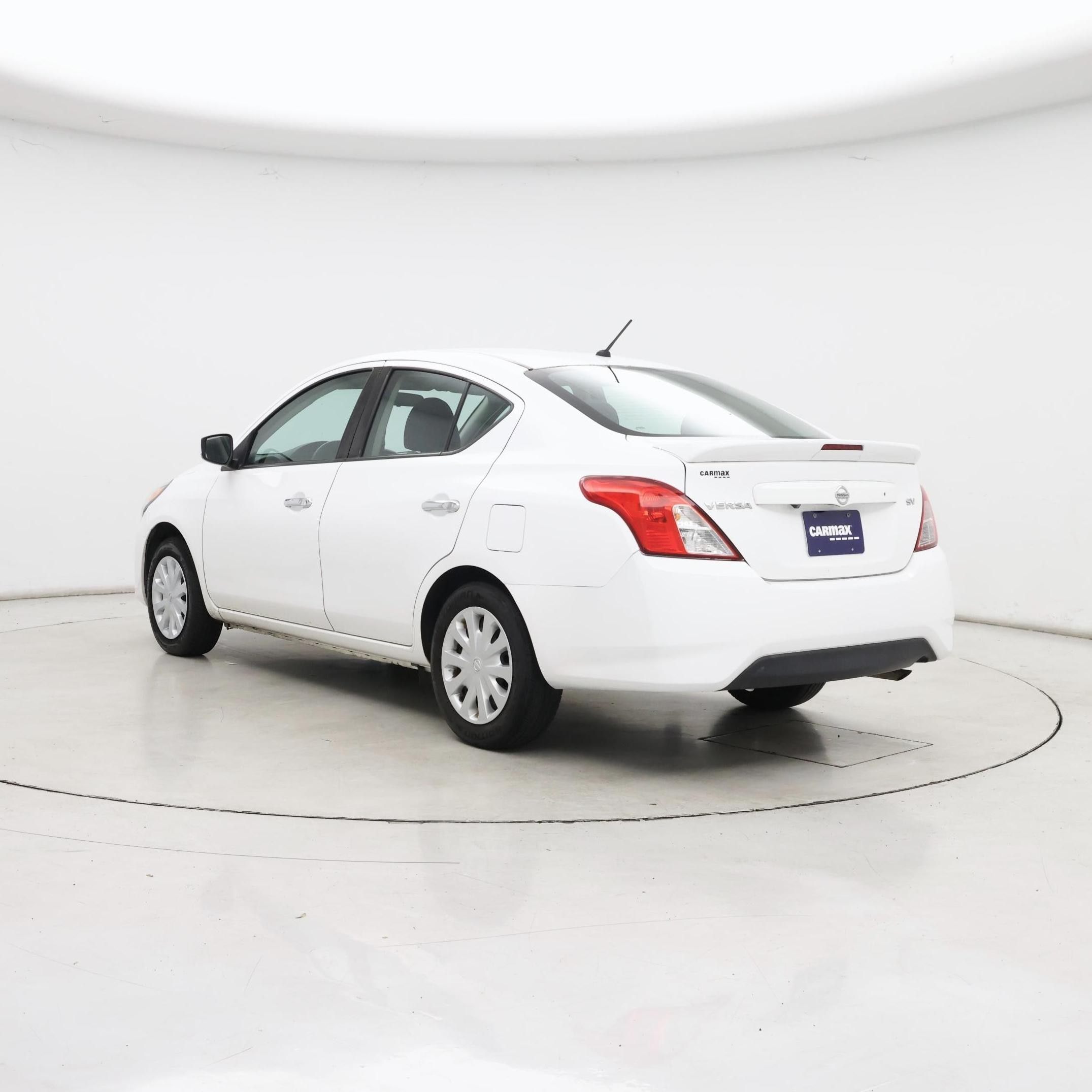 Thumbnail: 2019 Nissan Versa - 2