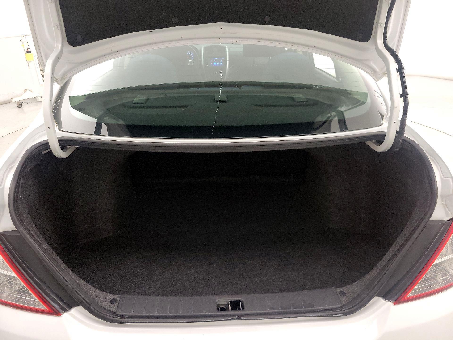 Thumbnail: 2019 Nissan Versa - 20