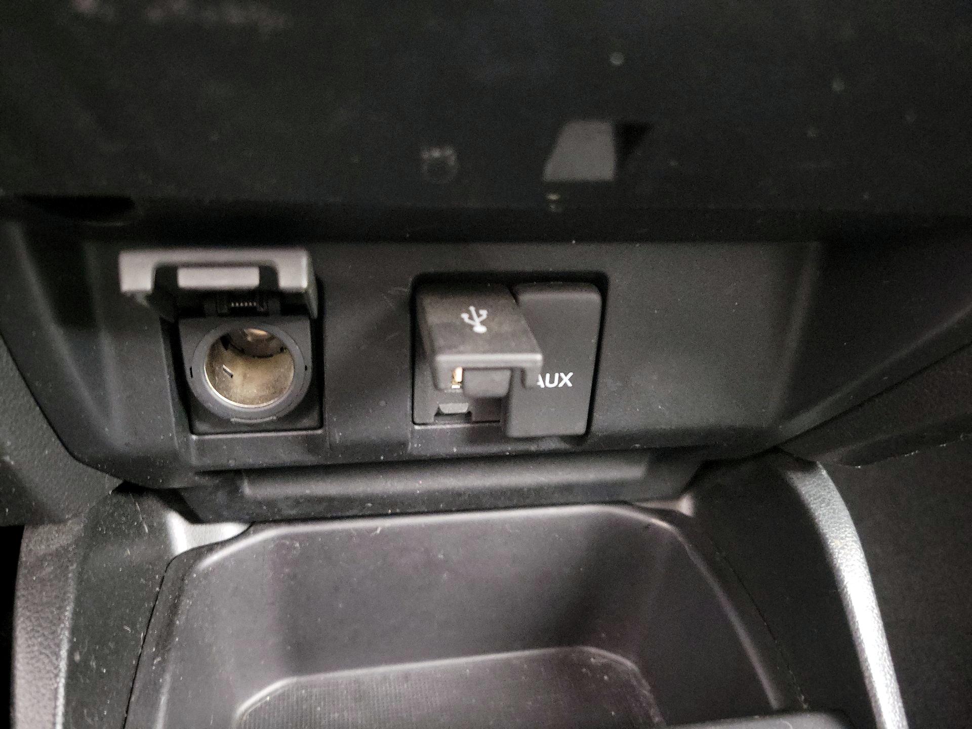 Thumbnail: 2017 Honda Fit - 18