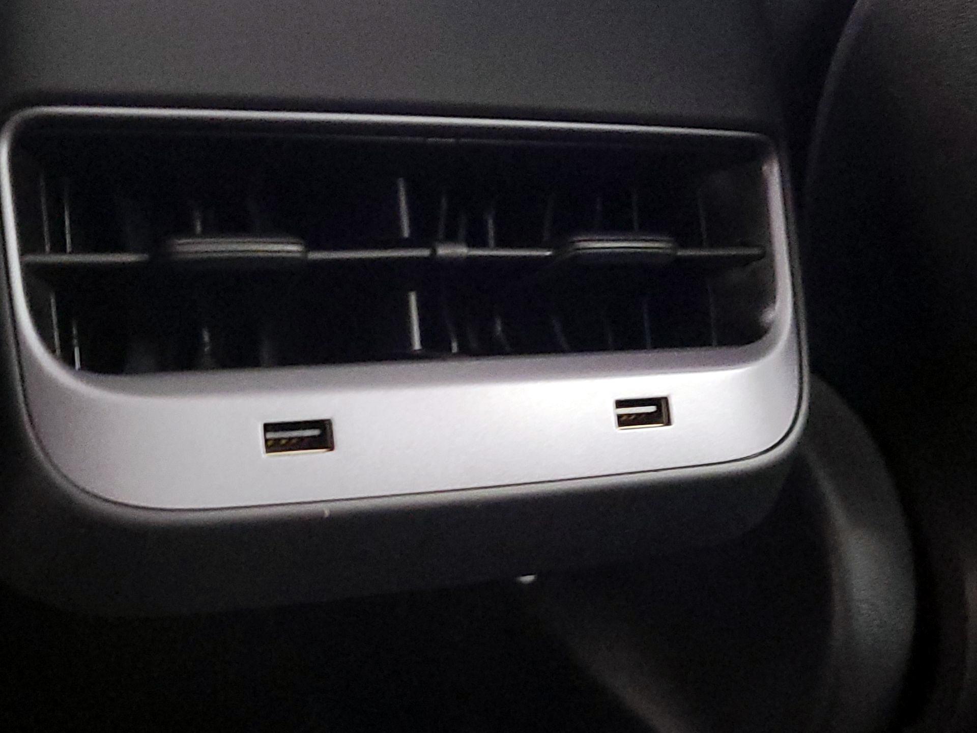 Thumbnail: 2020 Tesla Model 3 - 18