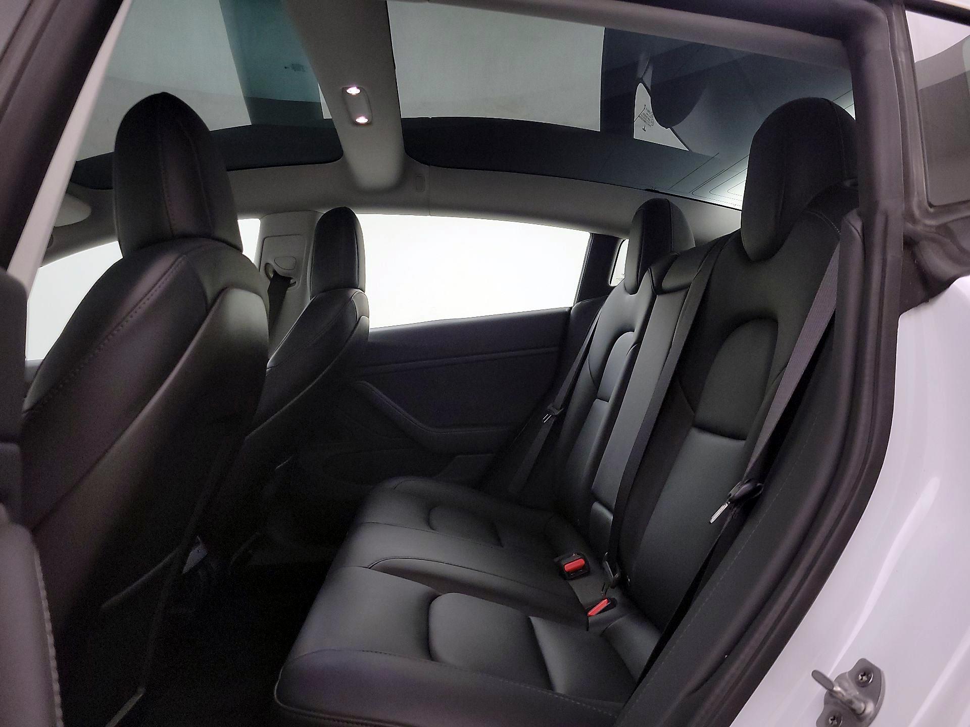 Thumbnail: 2020 Tesla Model 3 - 20