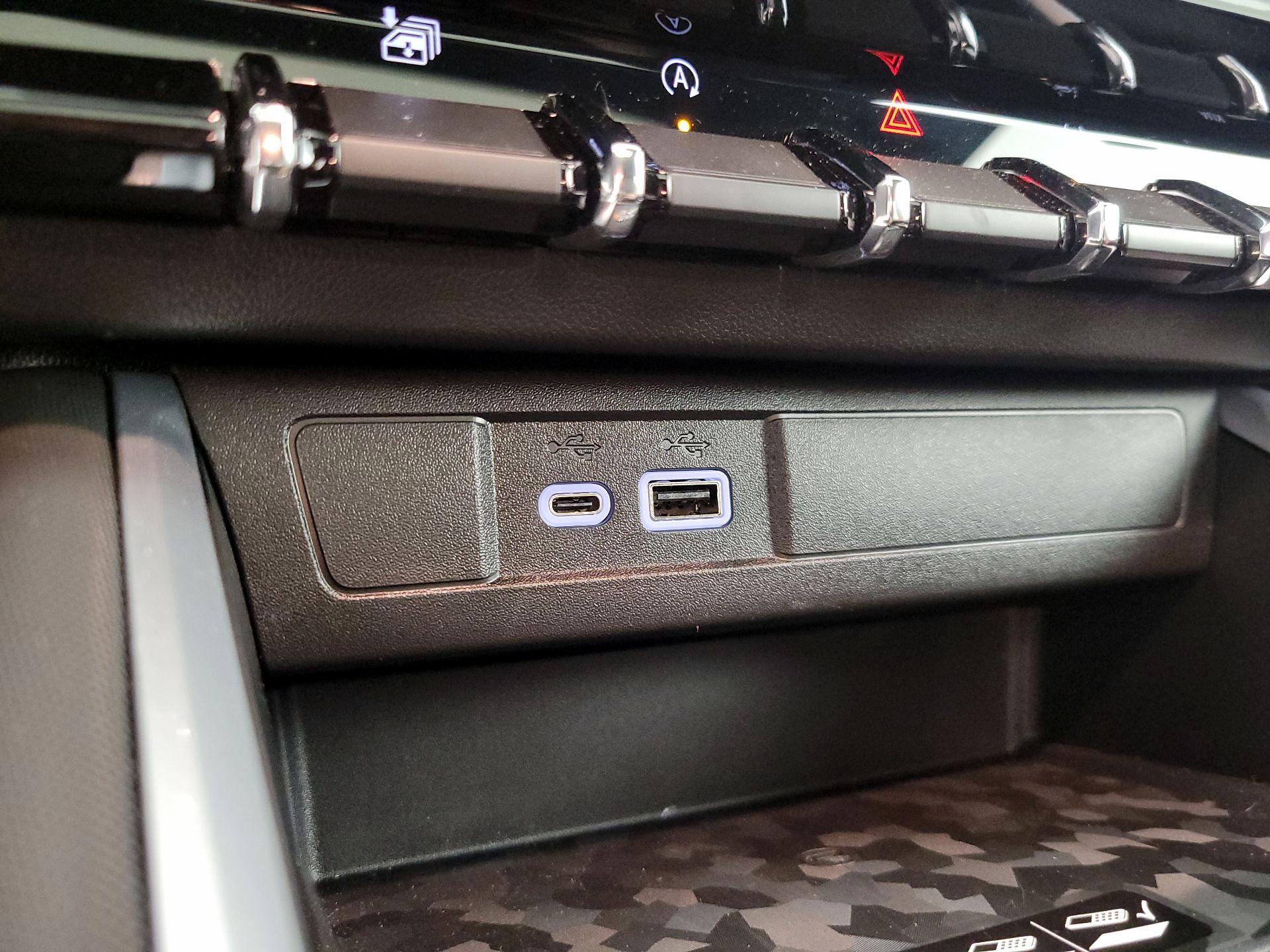 Thumbnail: 2024 Chevrolet Colorado - 18