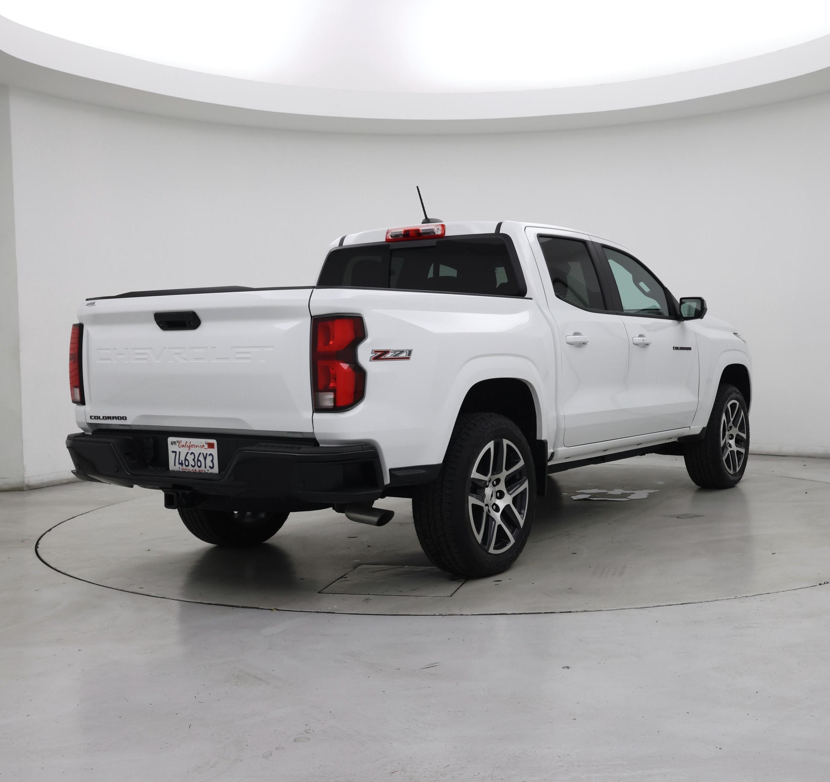 Thumbnail: 2024 Chevrolet Colorado - 8