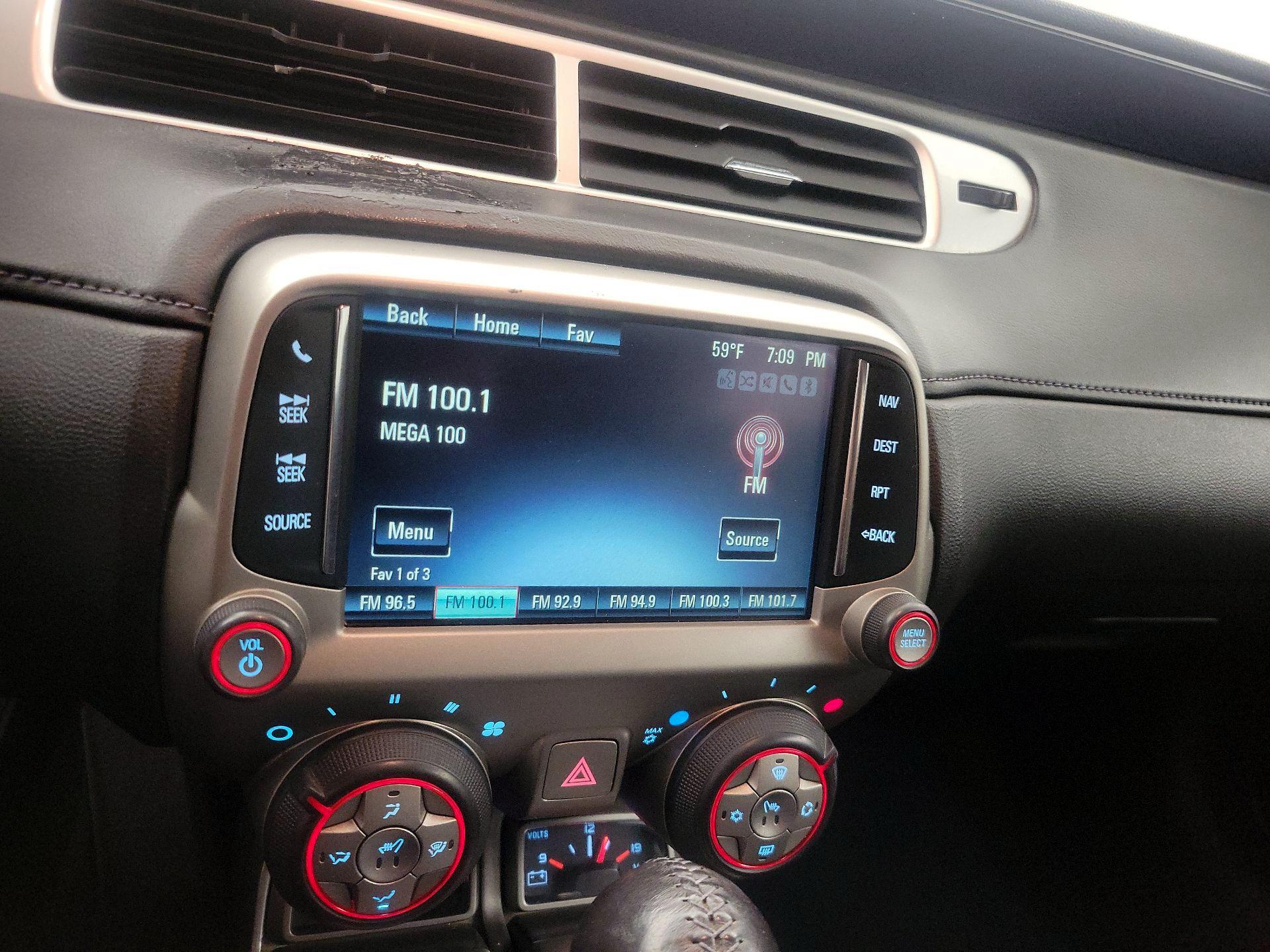 Thumbnail: 2015 Chevrolet Camaro - 16